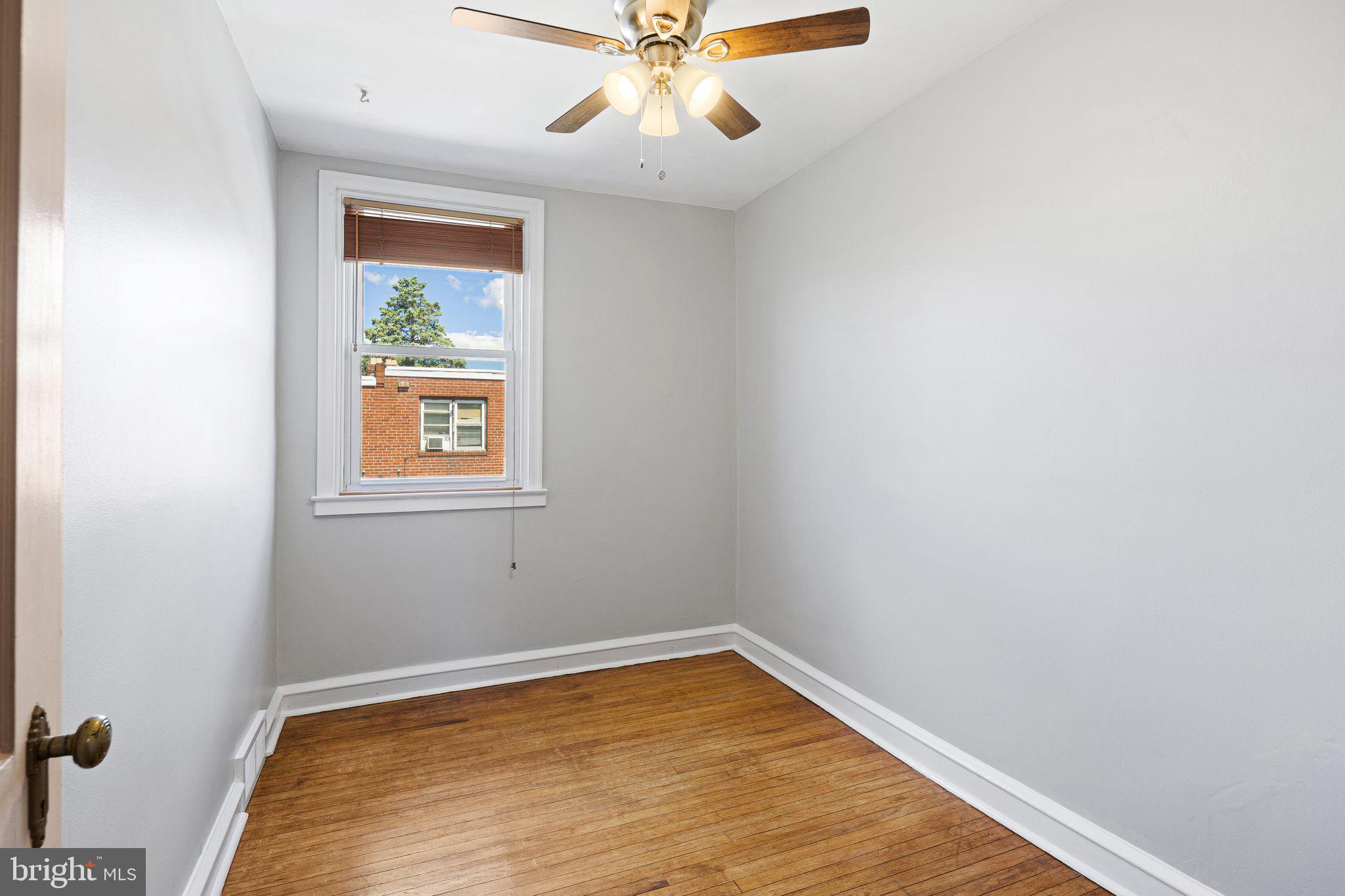 OXFORD CIRCLE - Residential