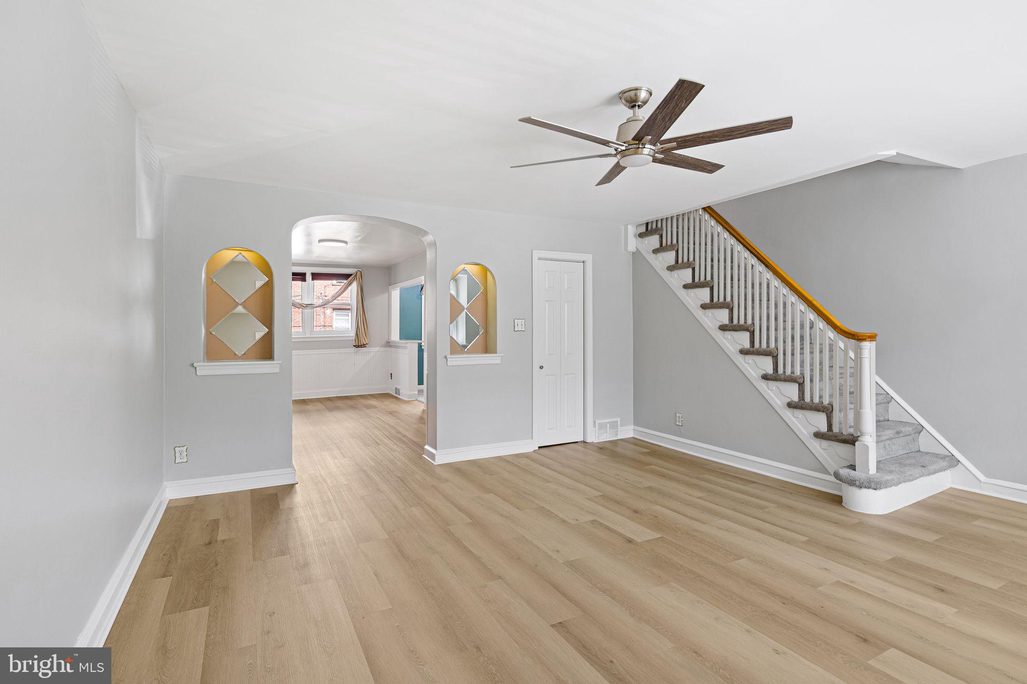 OXFORD CIRCLE - Residential