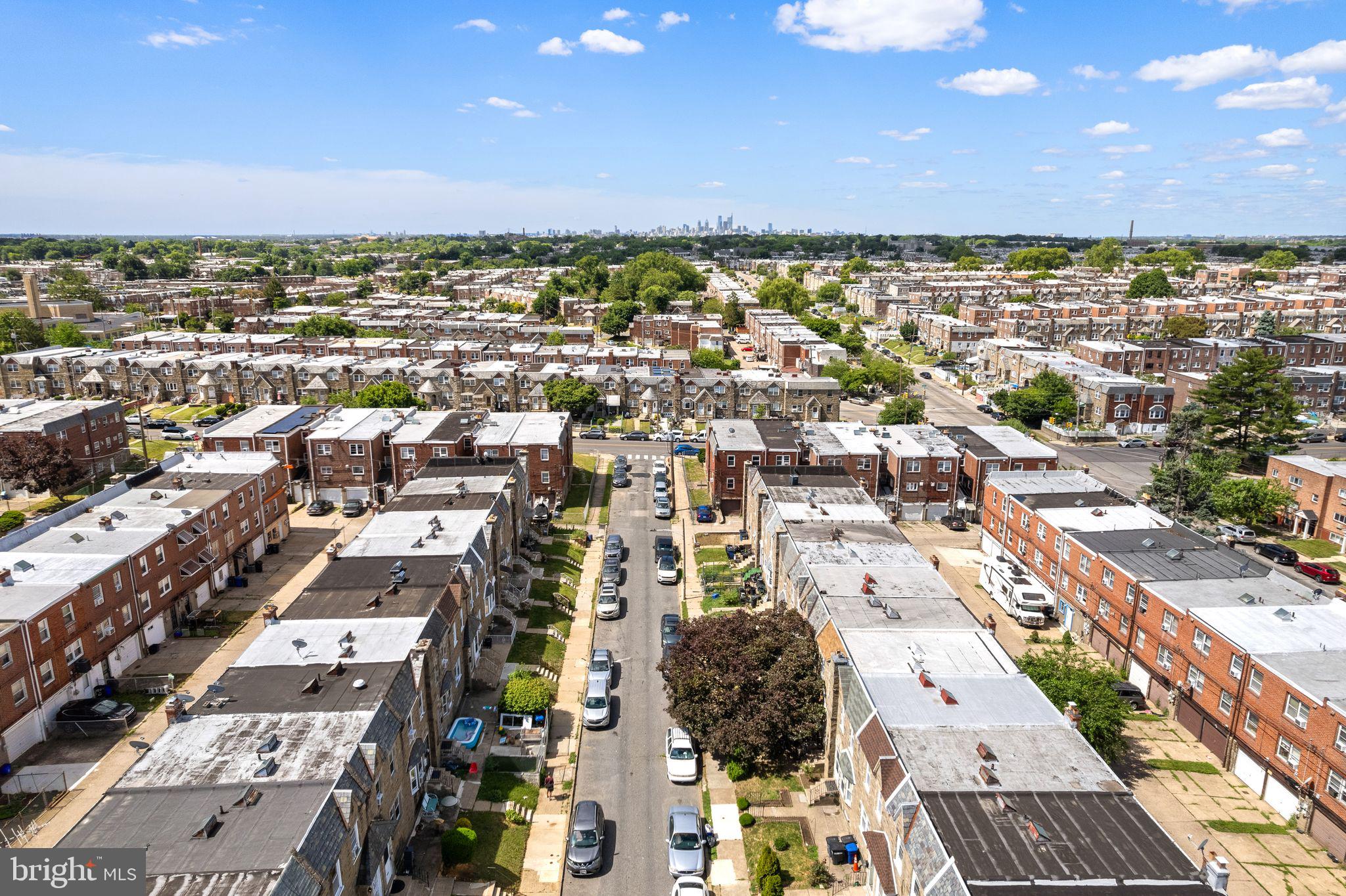 OXFORD CIRCLE - Residential