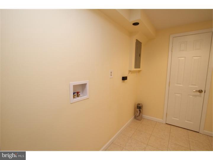 WEST OAK LANE - Residential
