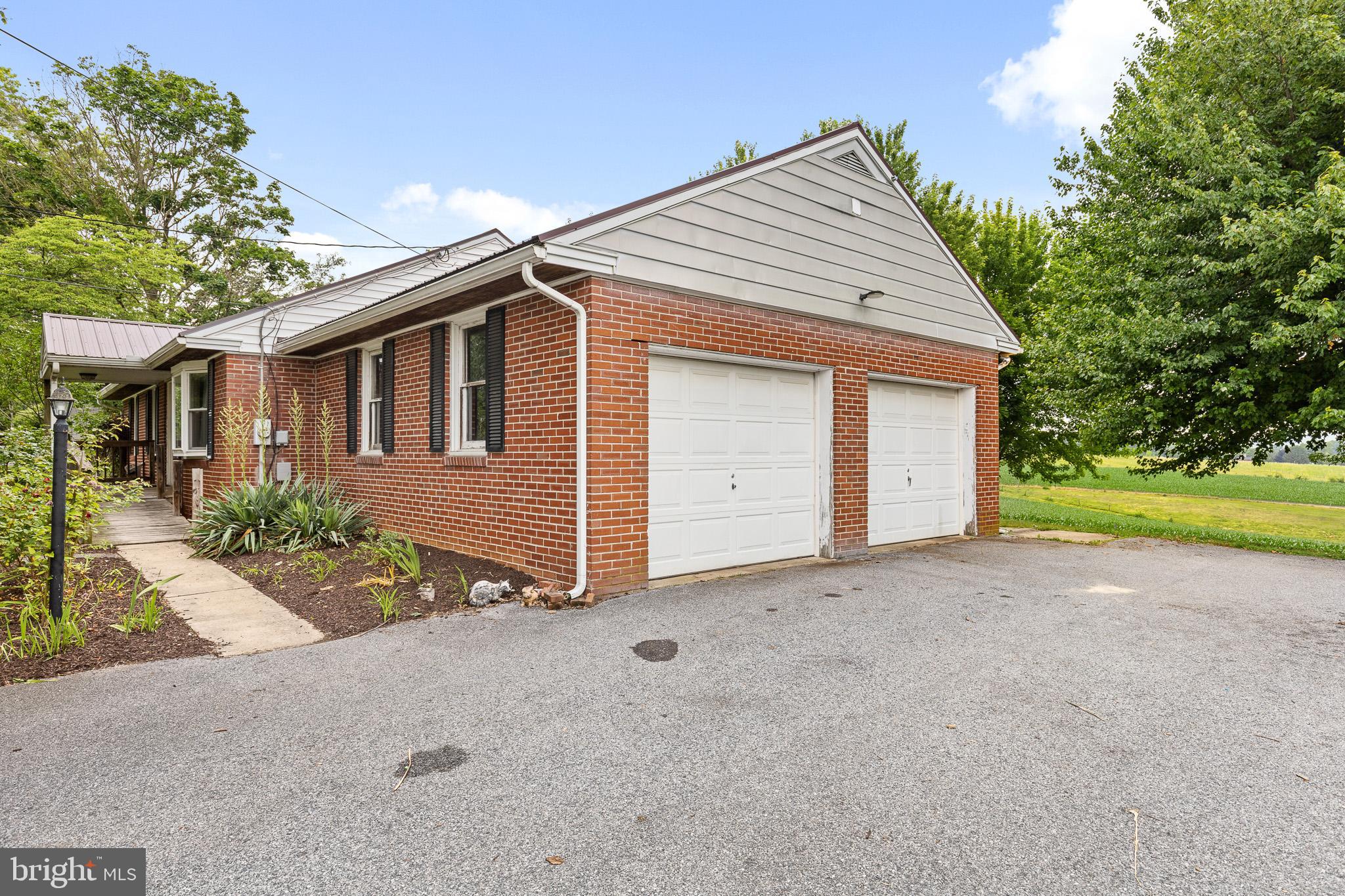 WARWICK TWP - Residential