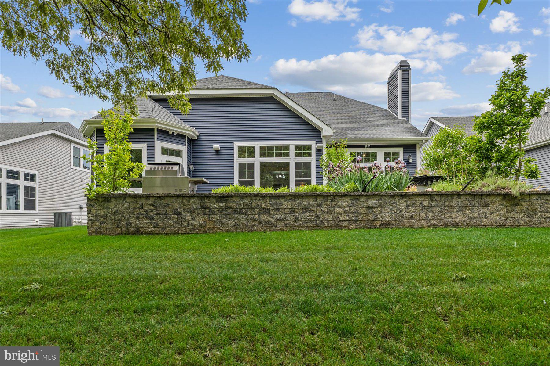 SADDLE RIDGE - Residential