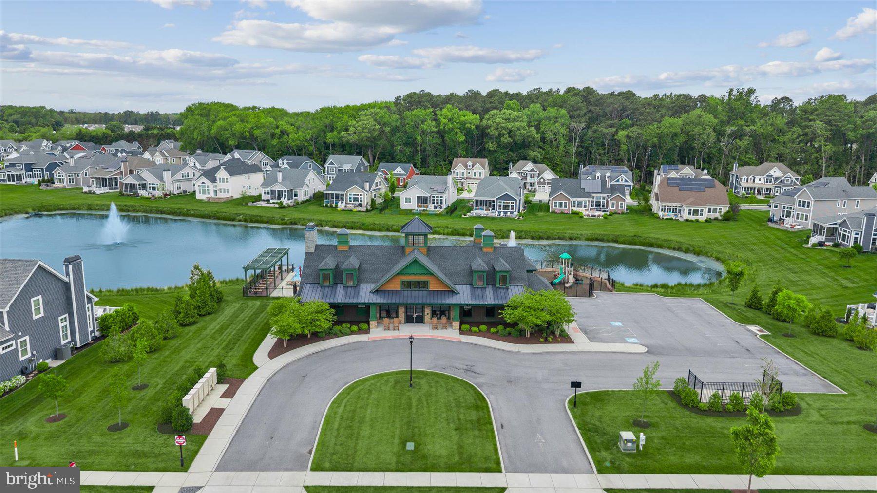 SADDLE RIDGE - Residential