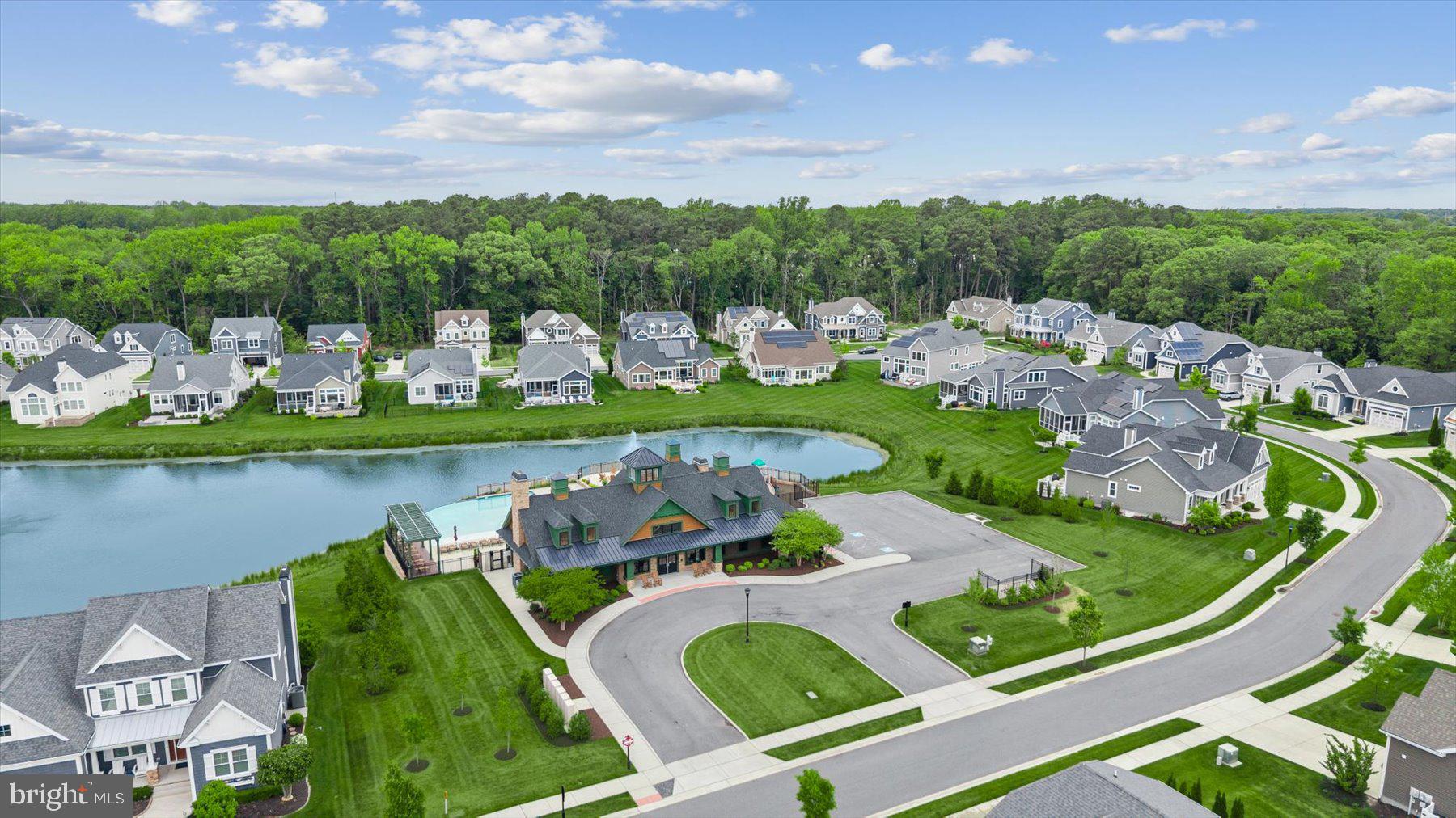 SADDLE RIDGE - Residential