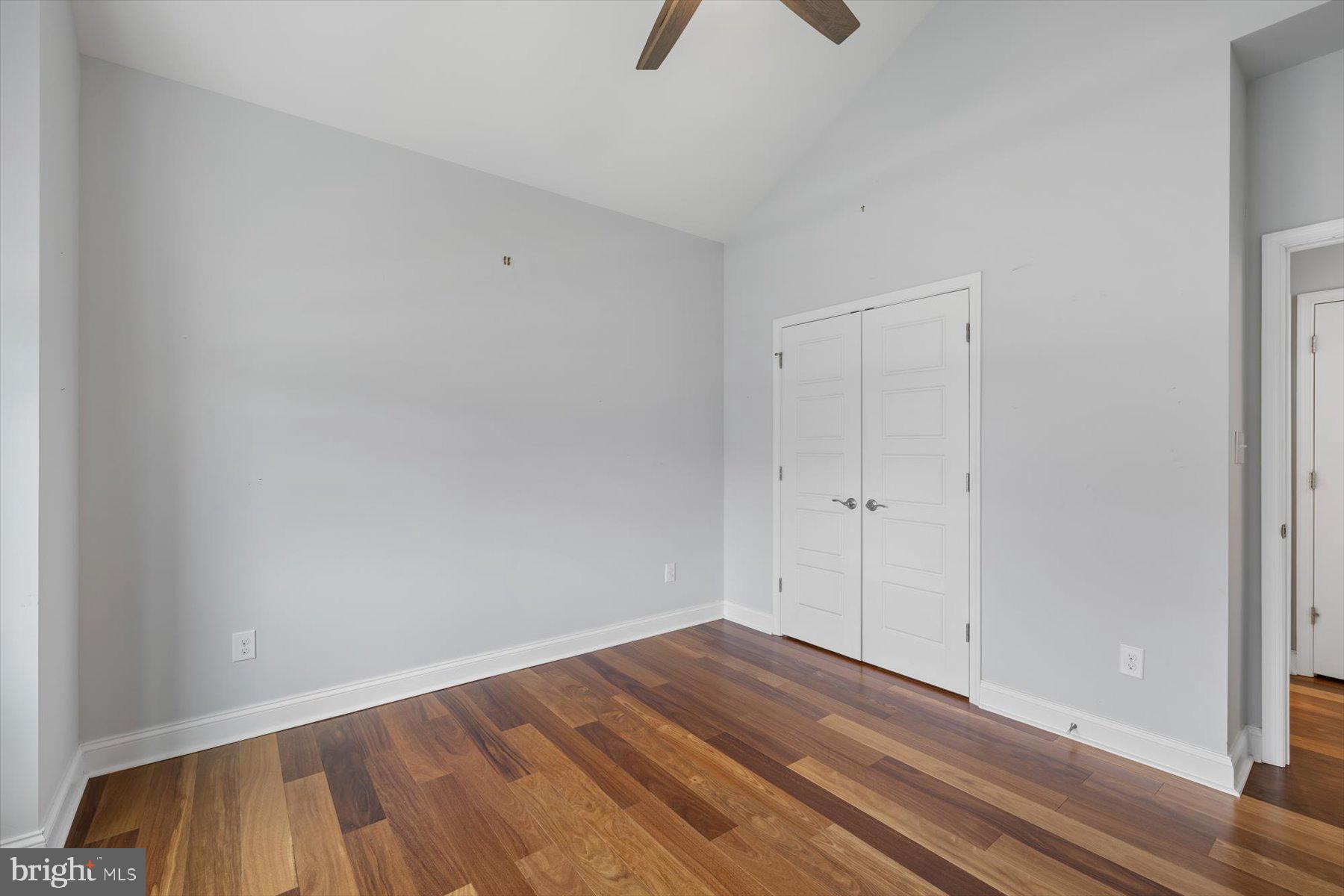 SADDLE RIDGE - Residential