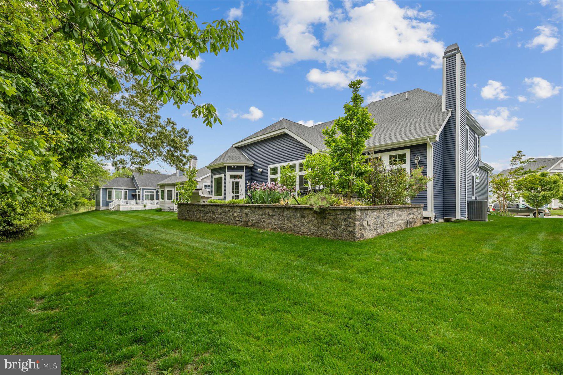 SADDLE RIDGE - Residential