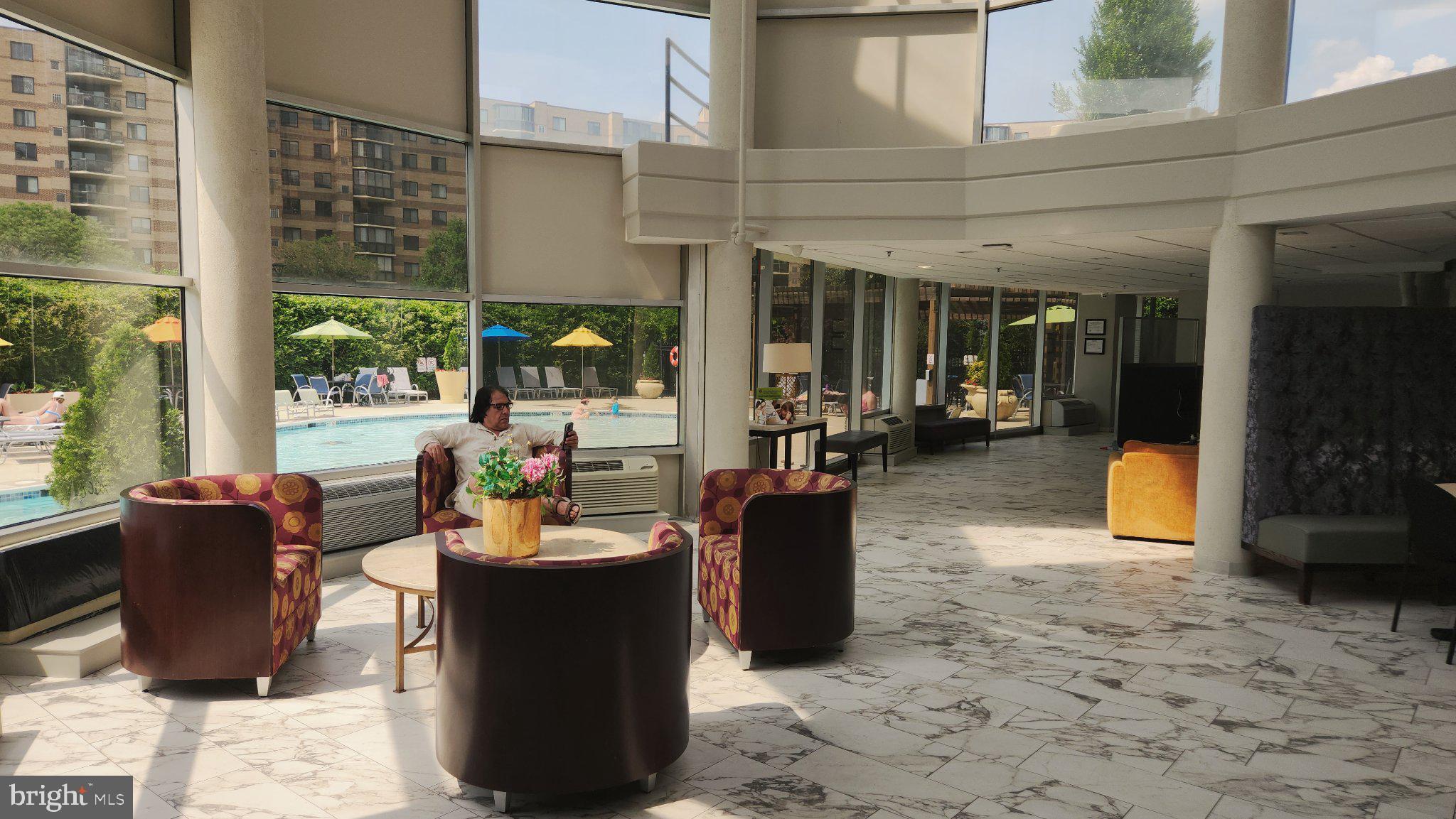 ROTONDA - Residential