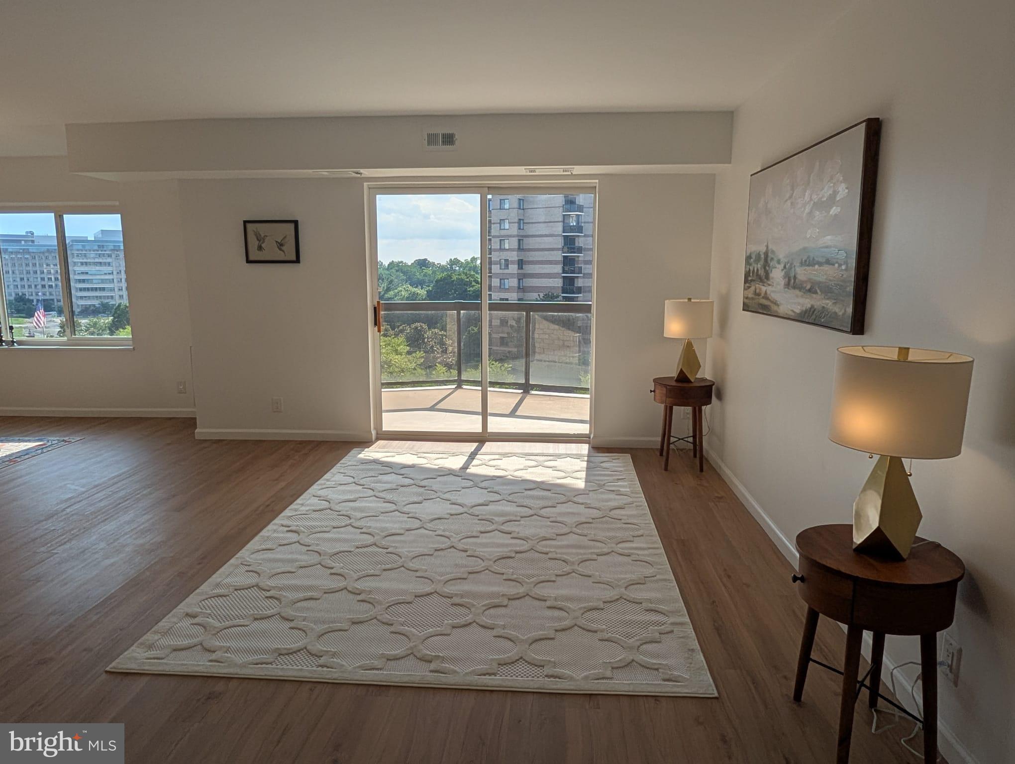 ROTONDA - Residential
