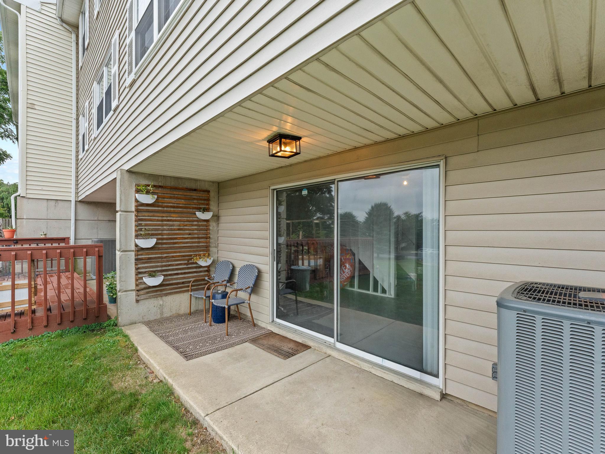 BEAVER RUN KNOLL - Residential