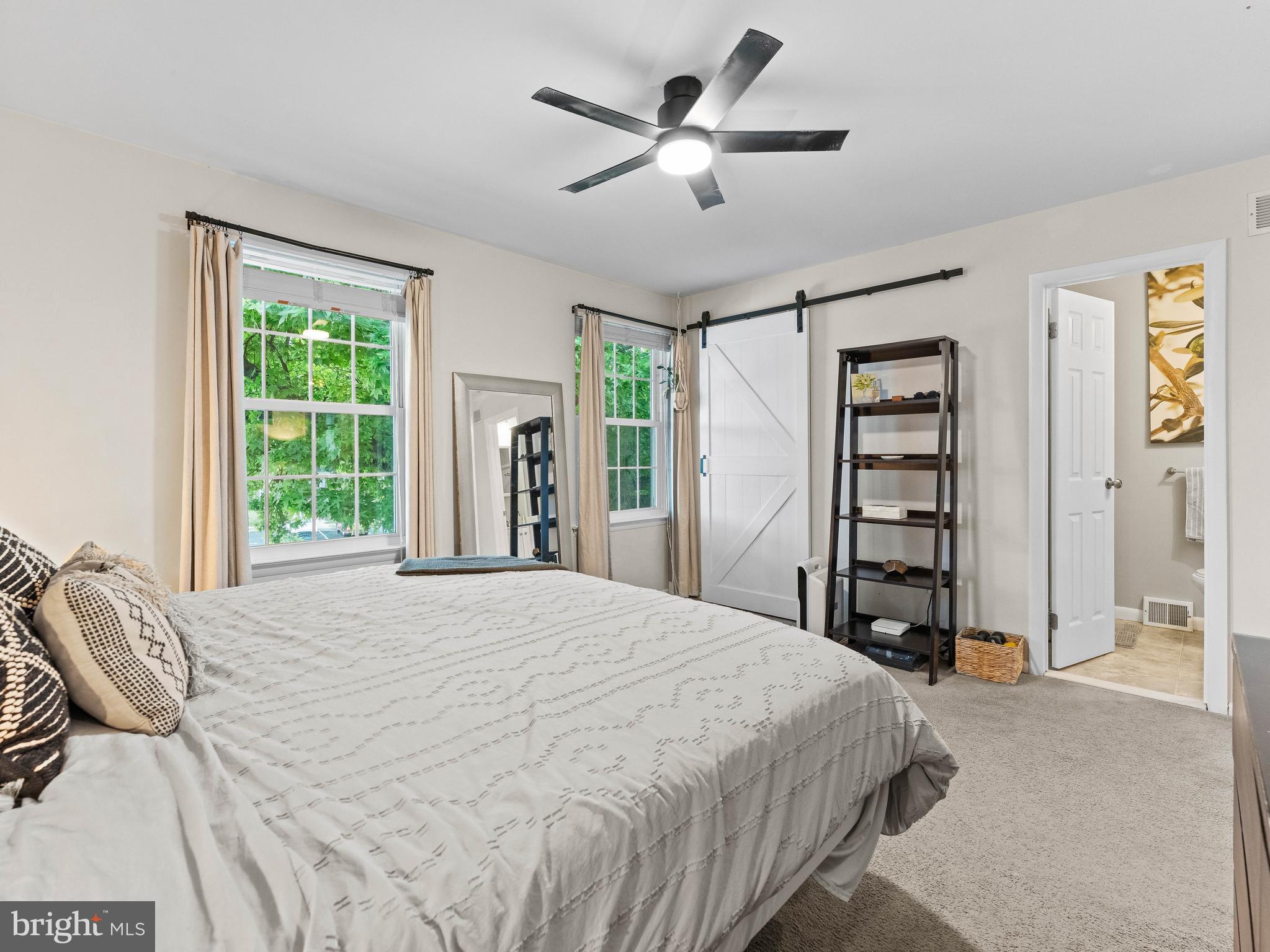 BEAVER RUN KNOLL - Residential