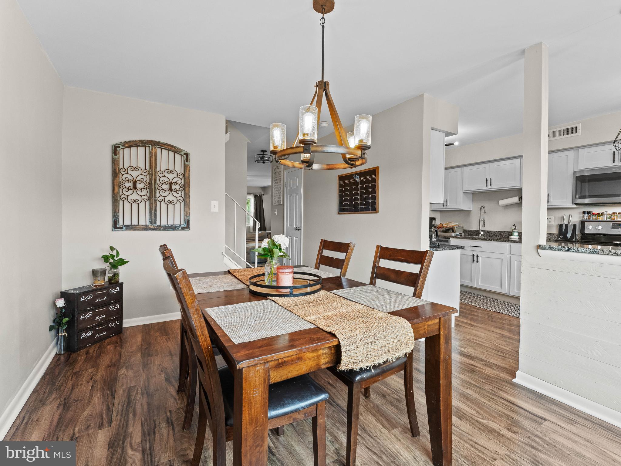 BEAVER RUN KNOLL - Residential