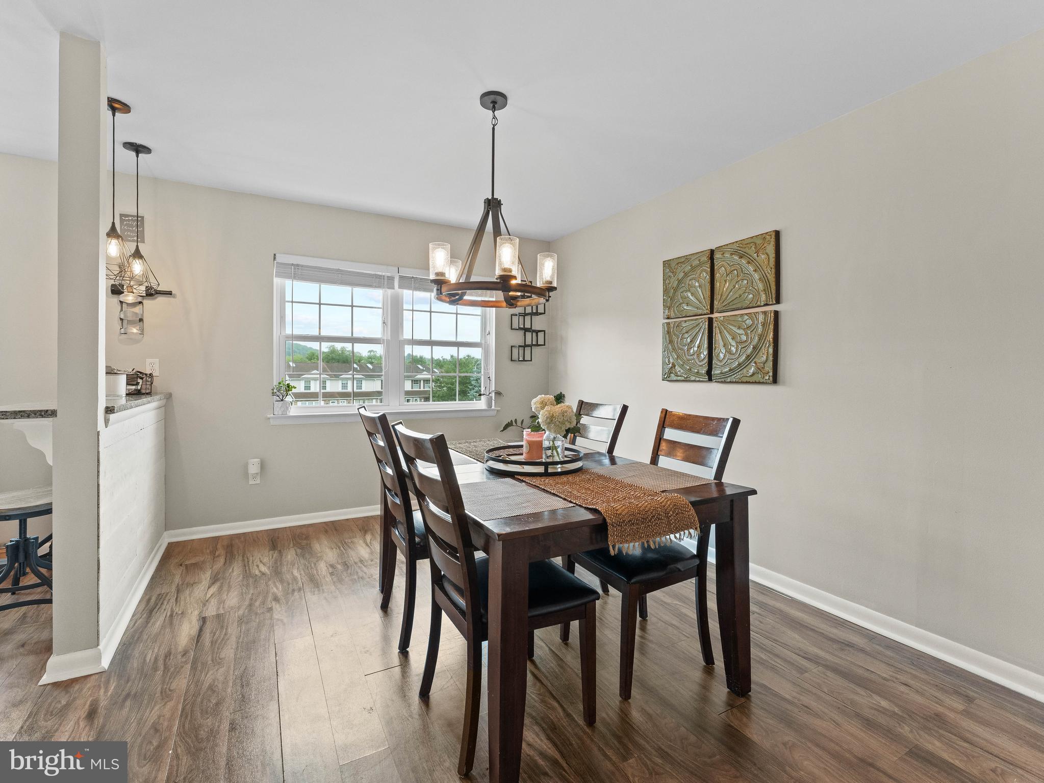 BEAVER RUN KNOLL - Residential