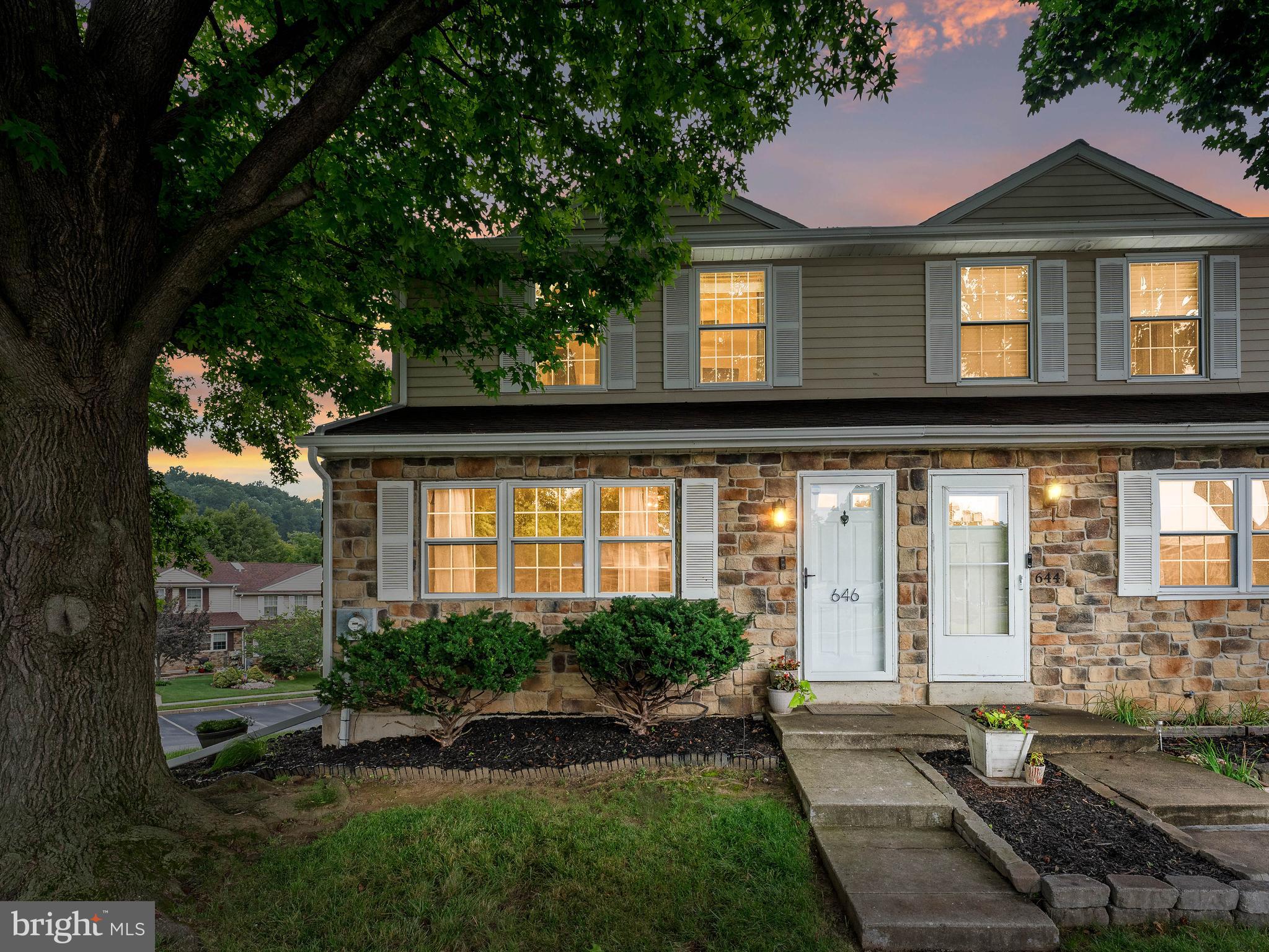 BEAVER RUN KNOLL - Residential