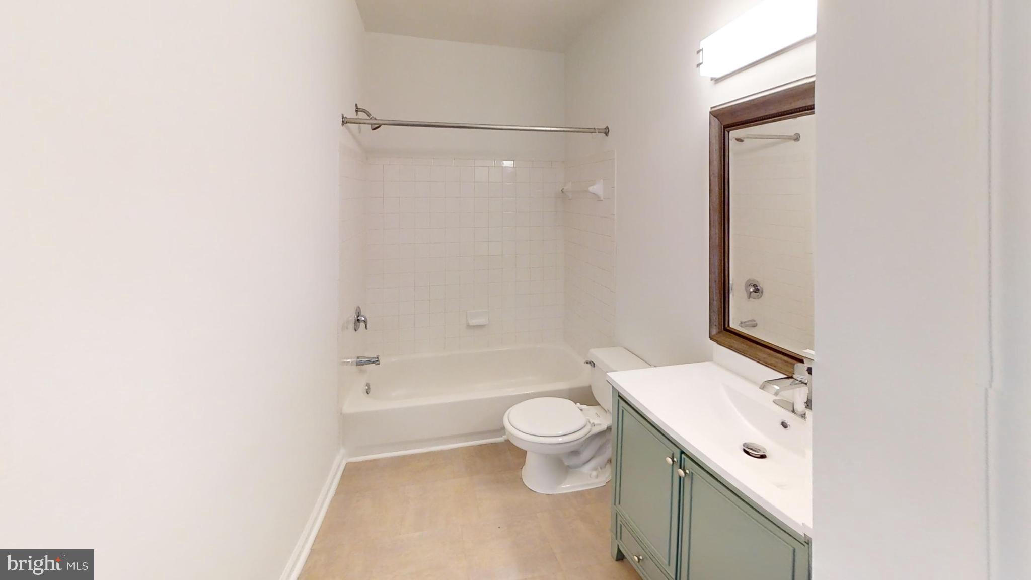 SAYBROOKE LANDING AT SEVEN OAKS CONDOMINIUM - Residential
