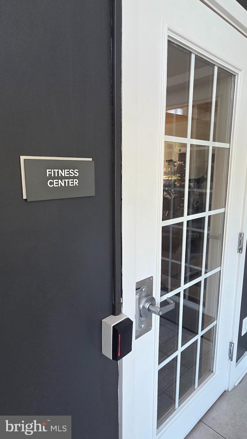 SAYBROOKE LANDING AT SEVEN OAKS CONDOMINIUM - Residential