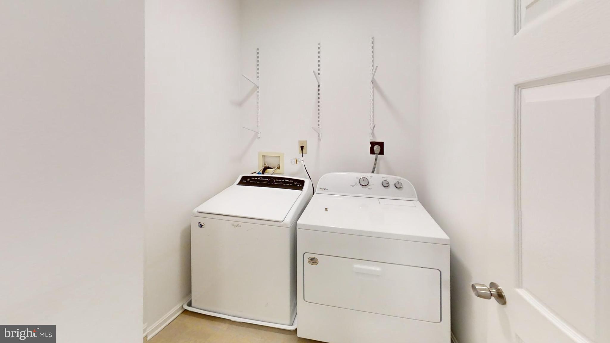 SAYBROOKE LANDING AT SEVEN OAKS CONDOMINIUM - Residential