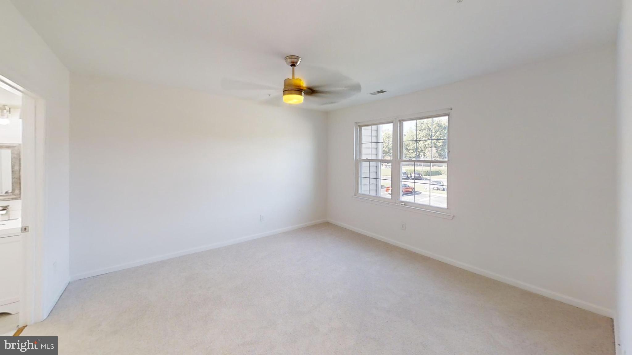 SAYBROOKE LANDING AT SEVEN OAKS CONDOMINIUM - Residential