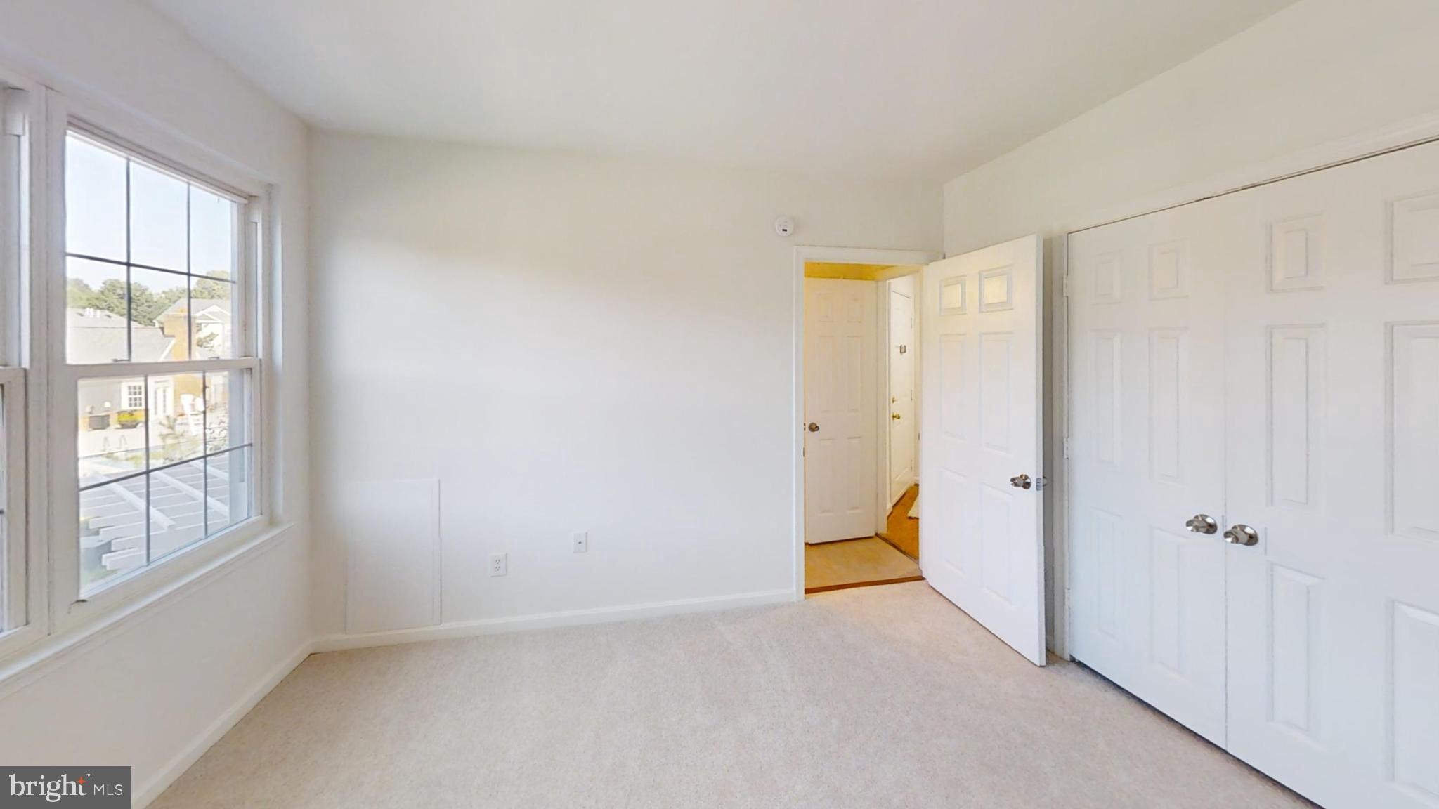 SAYBROOKE LANDING AT SEVEN OAKS CONDOMINIUM - Residential
