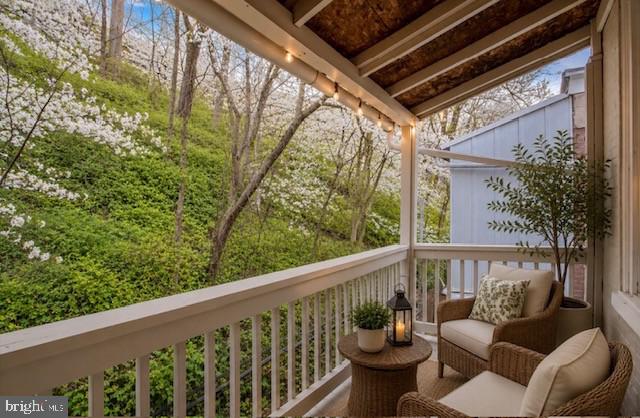 EAST FALLS - Residential