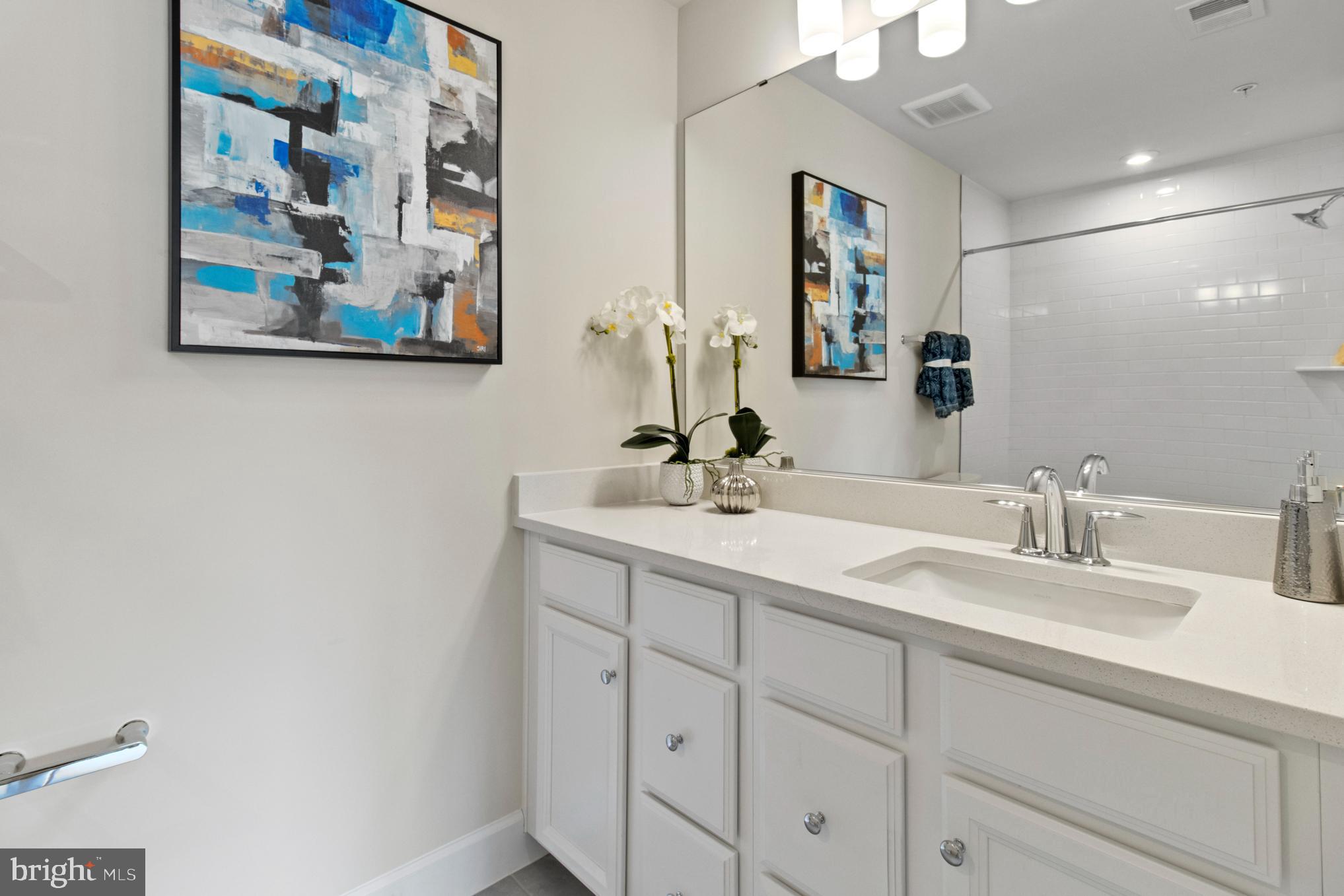 INNOVATION TOWN CENTER - Residential