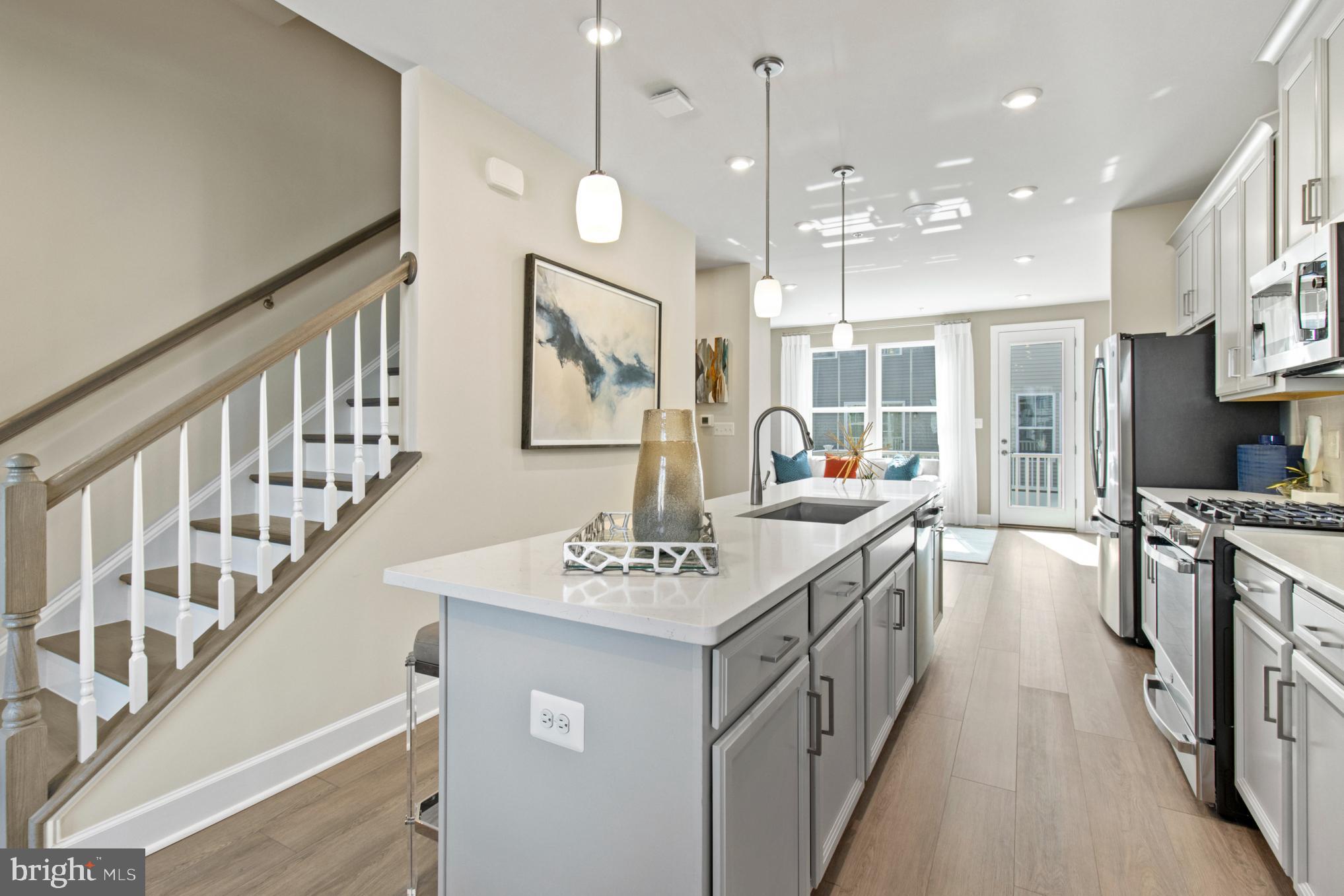 INNOVATION TOWN CENTER - Residential