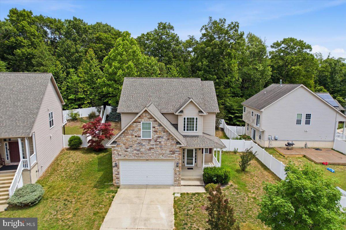 PRINCE FREDERICK CROSSING - Residential