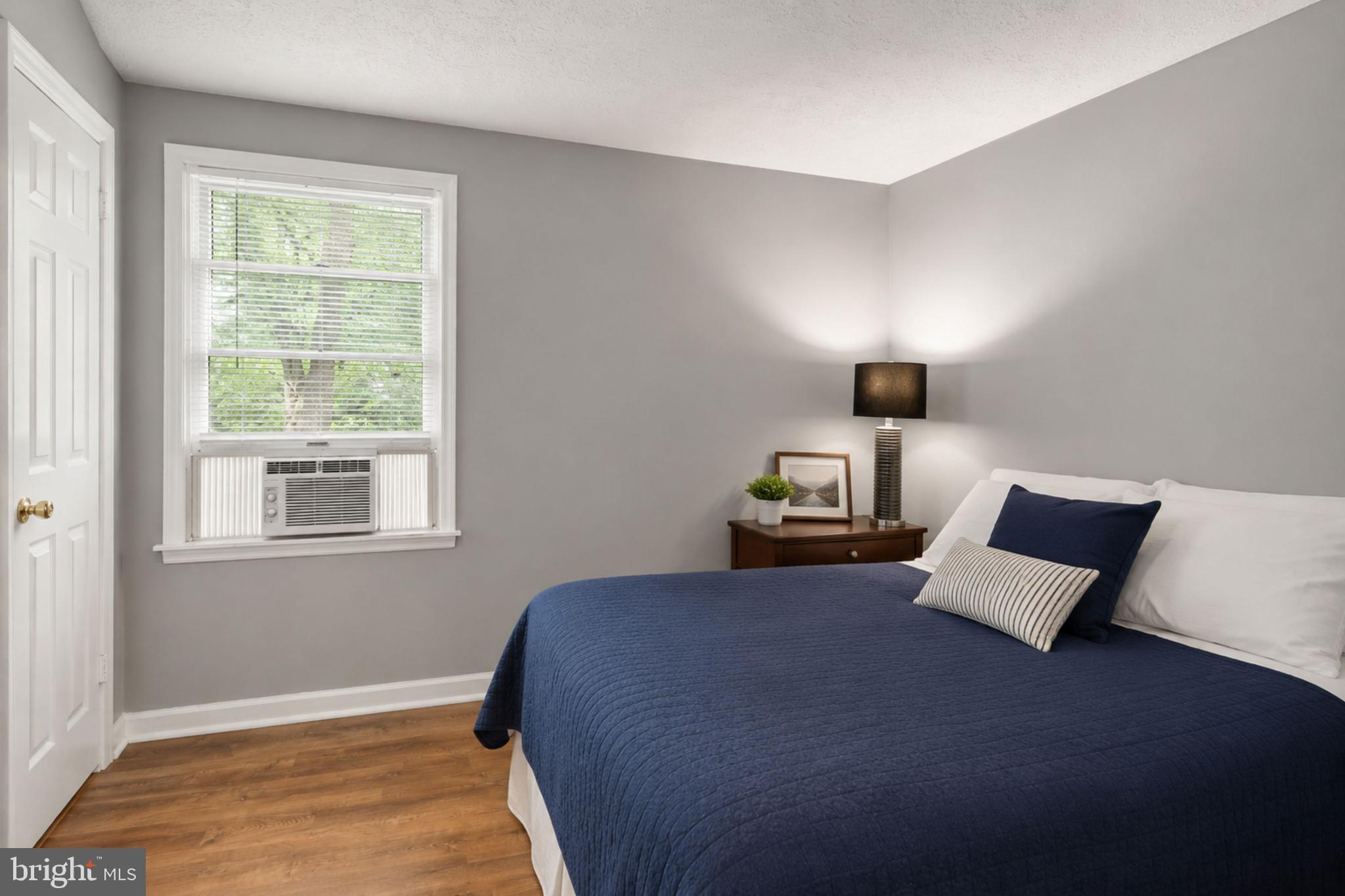 SILVER OAKS - Residential