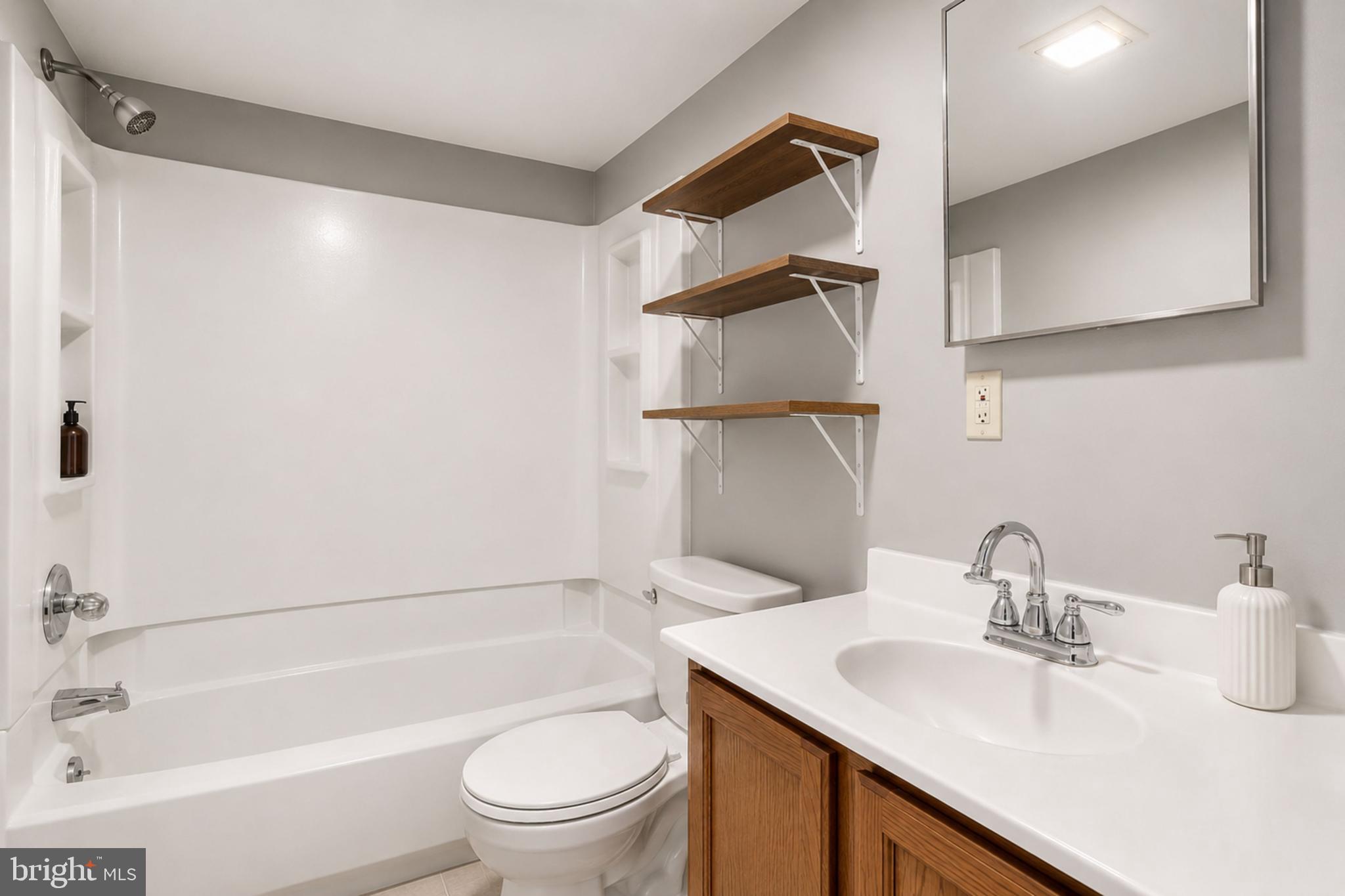 SILVER OAKS - Residential