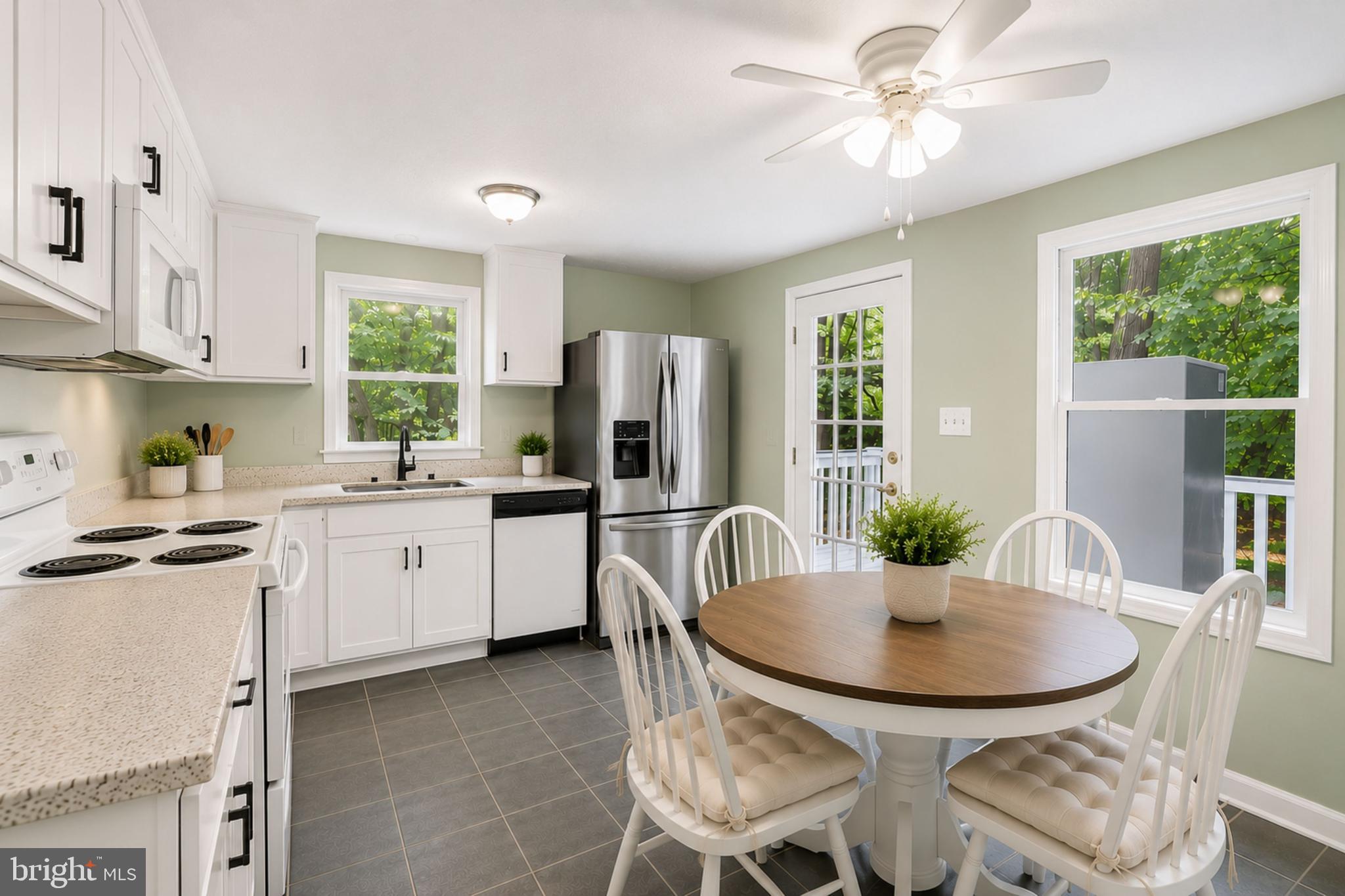 SILVER OAKS - Residential