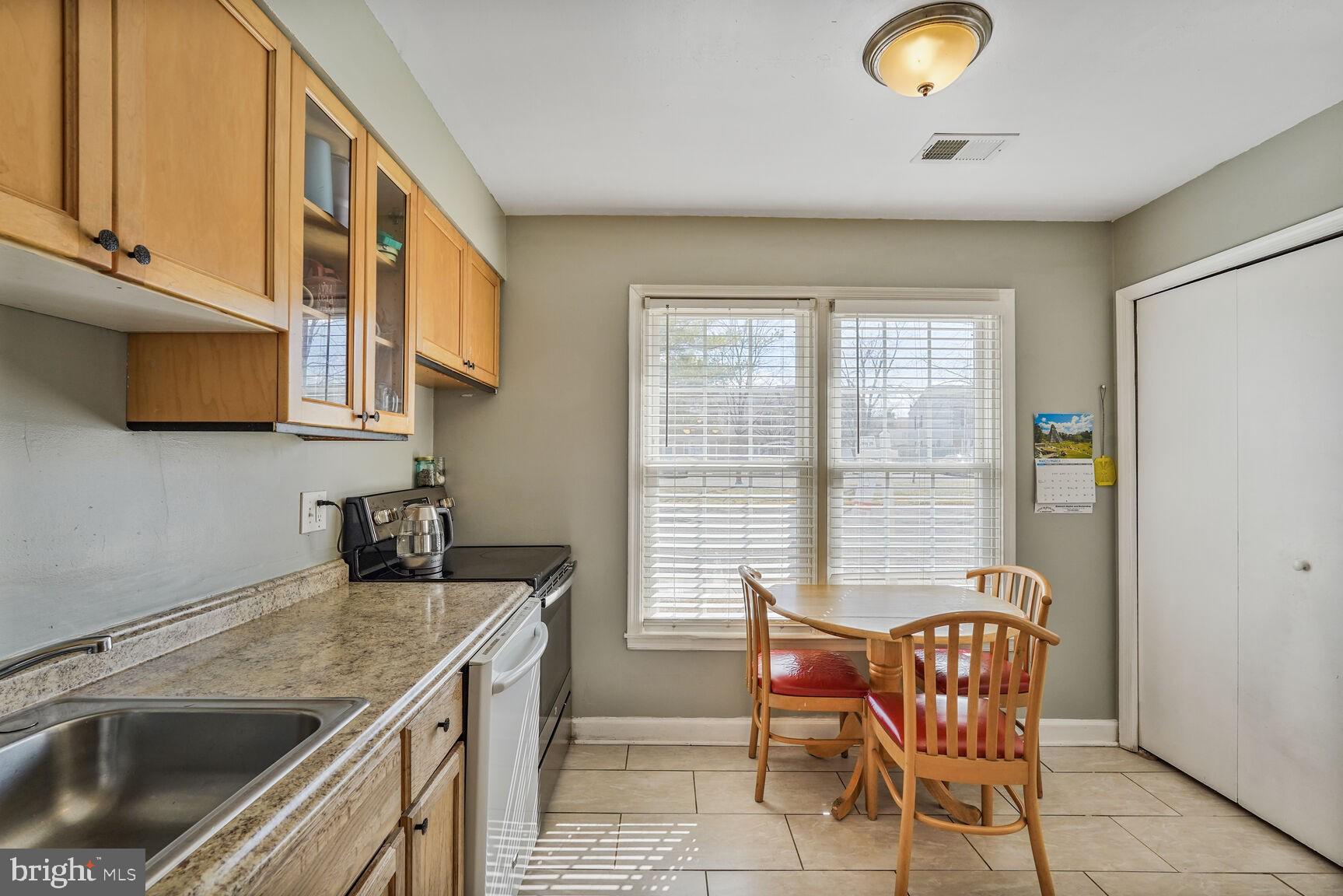 BRISTOE STATION - Residential