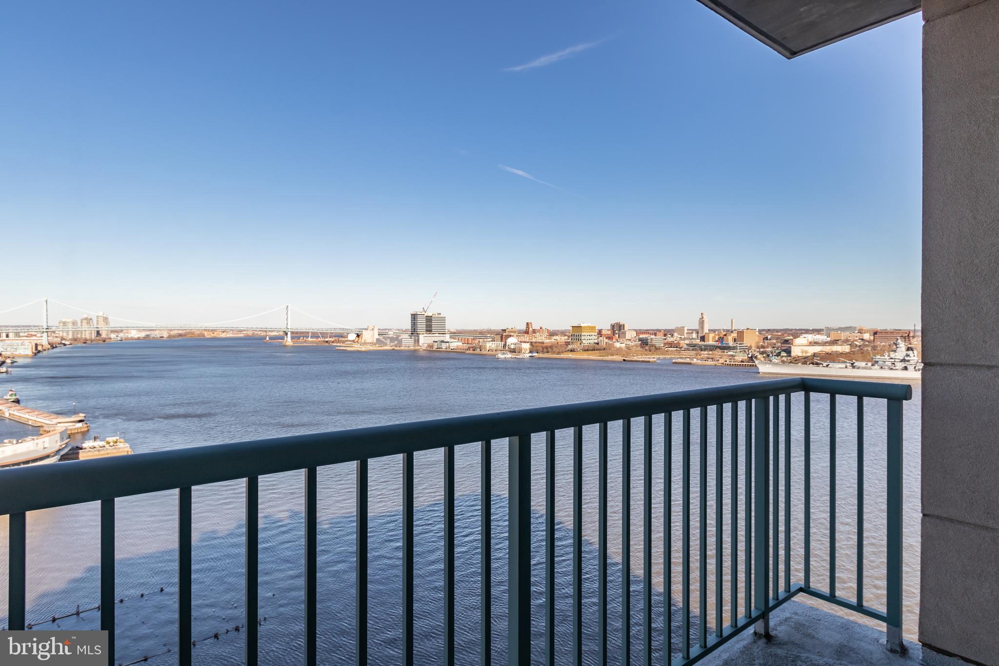 DOCKSIDE CONDOMINIUM - Residential