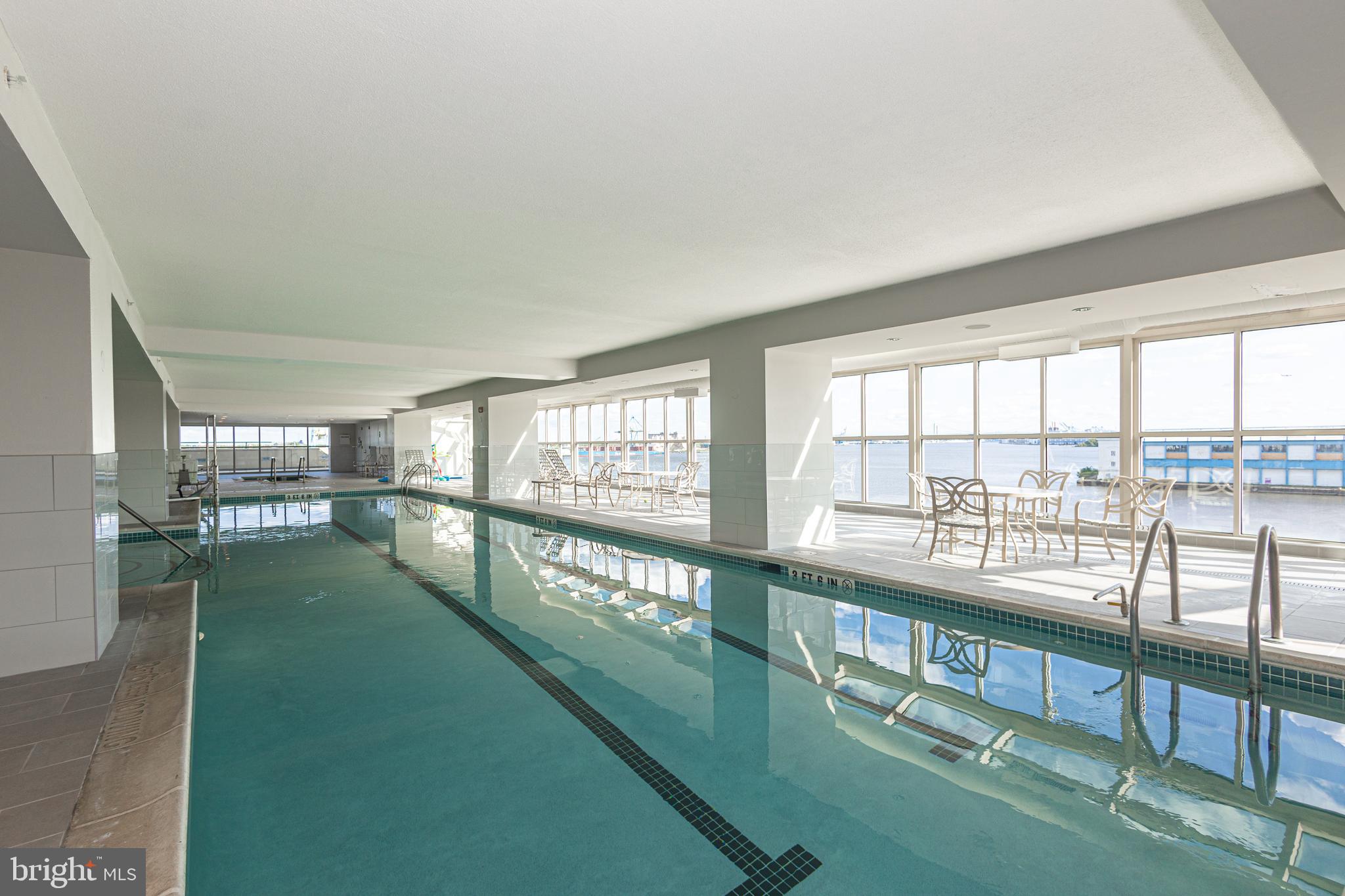 DOCKSIDE CONDOMINIUM - Residential