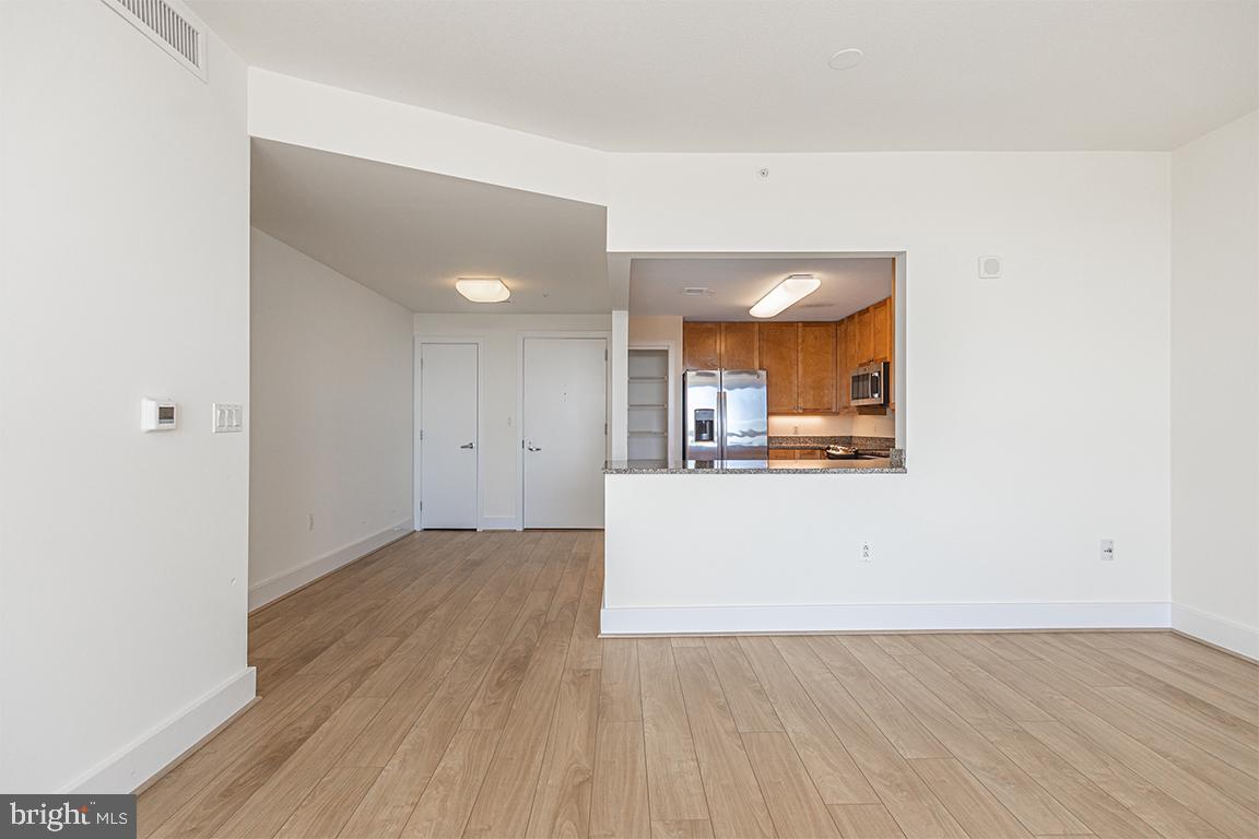 DOCKSIDE CONDOMINIUM - Residential