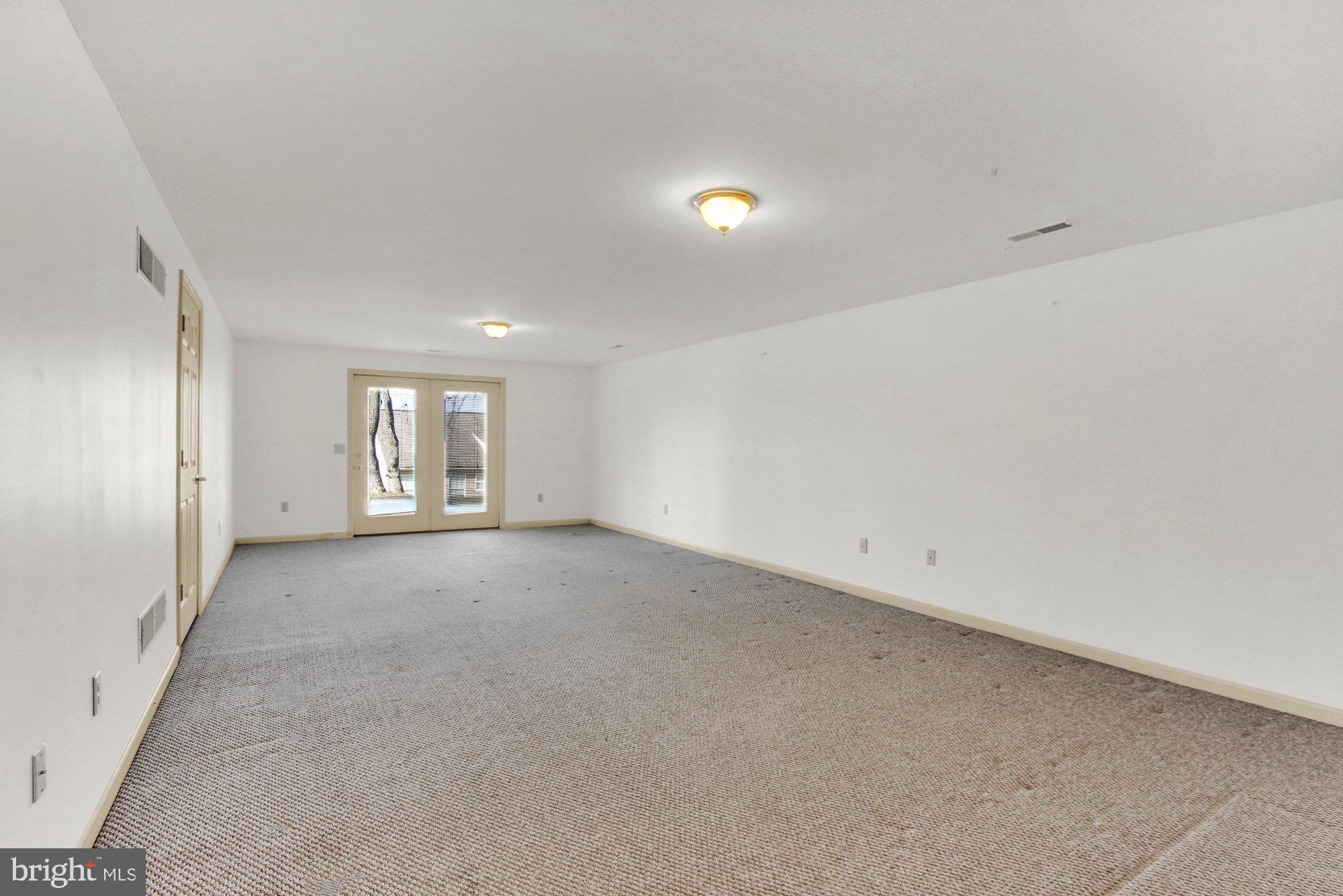 EQUINE MEADOWS - Residential