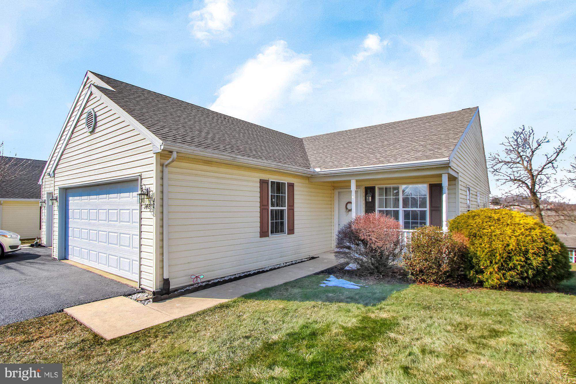 EQUINE MEADOWS - Residential