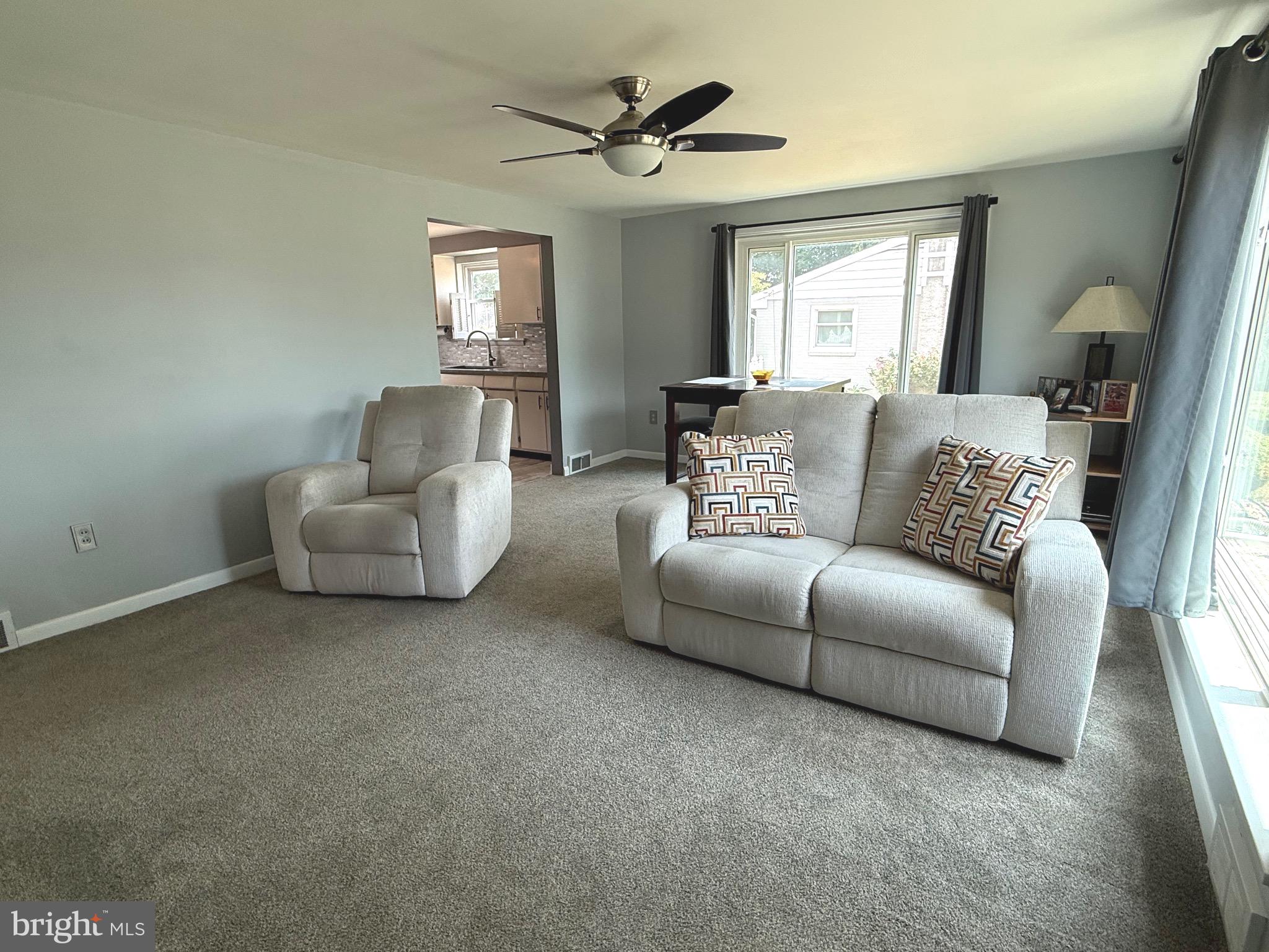 OAK HILLS - Residential