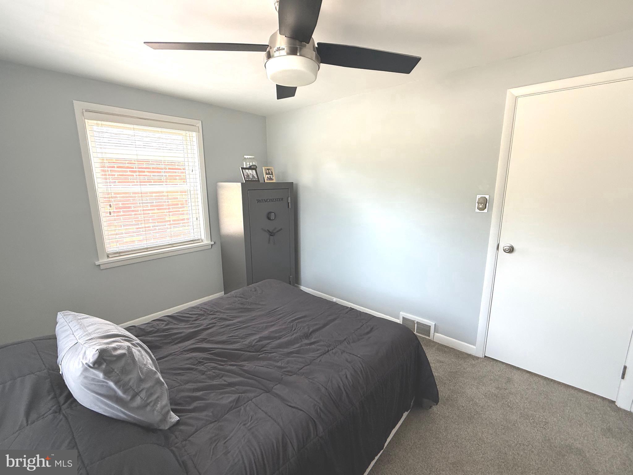 OAK HILLS - Residential