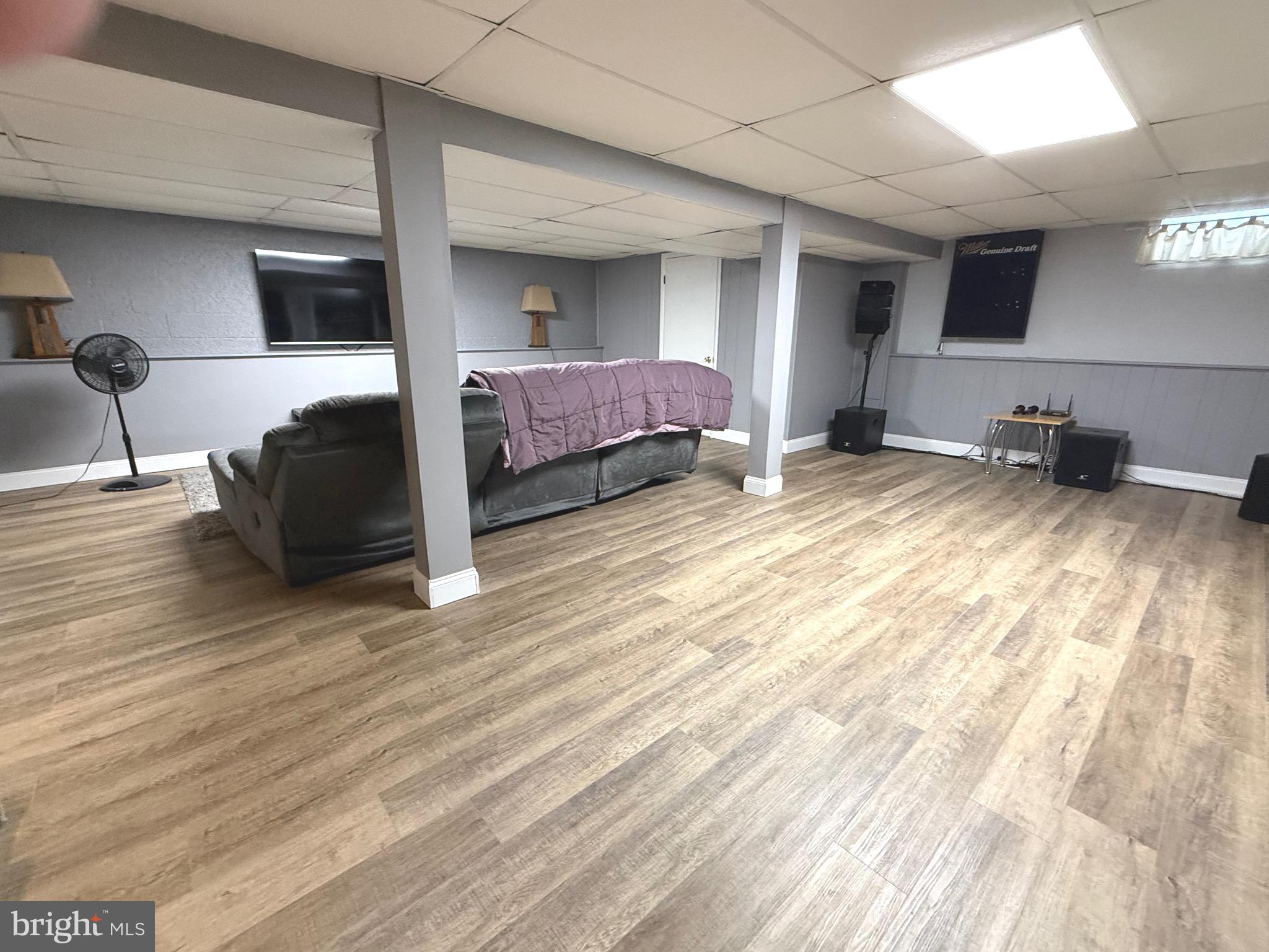 OAK HILLS - Residential