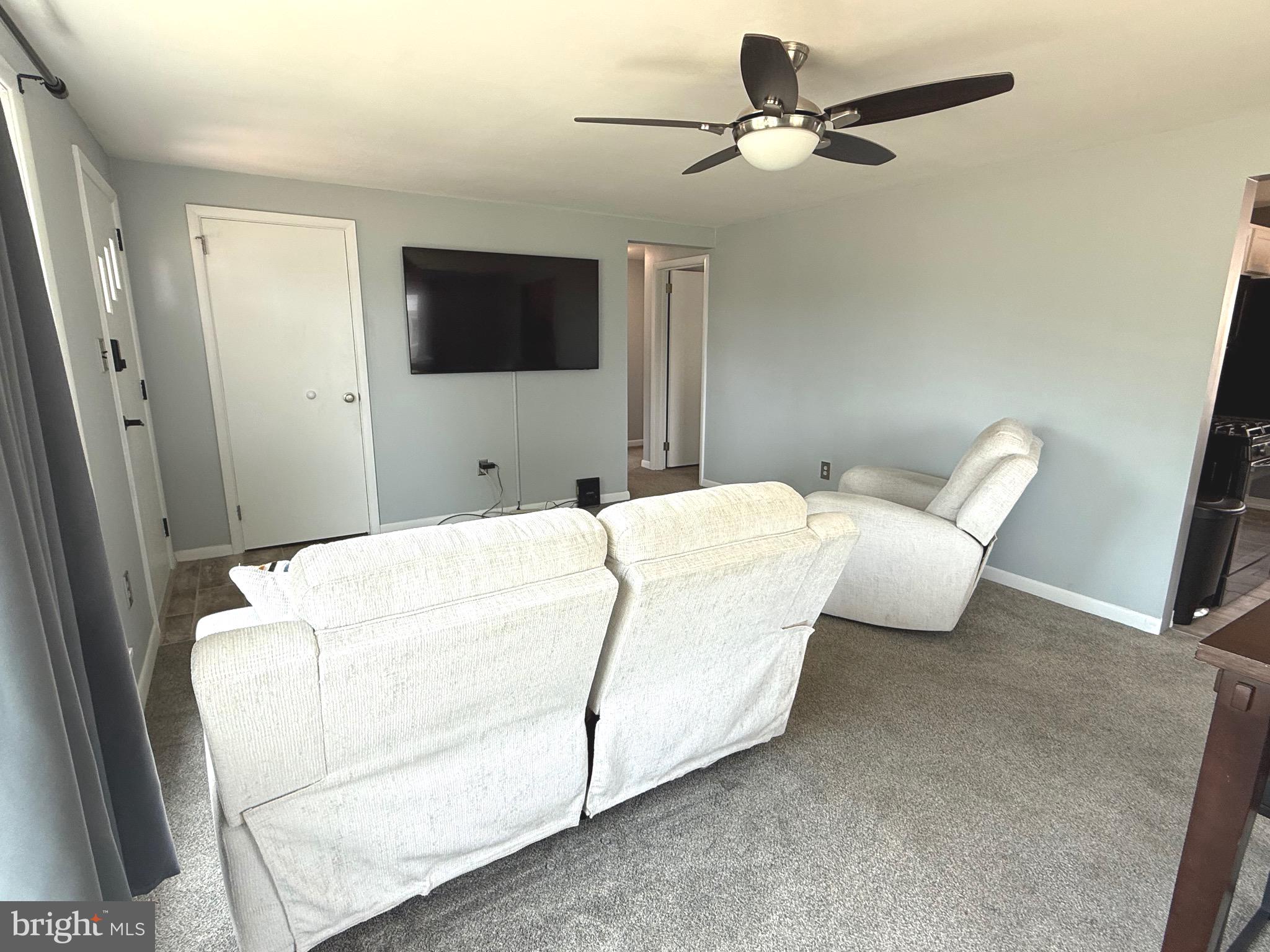 OAK HILLS - Residential