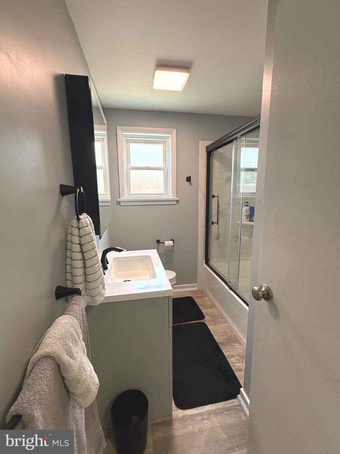 OAK HILLS - Residential