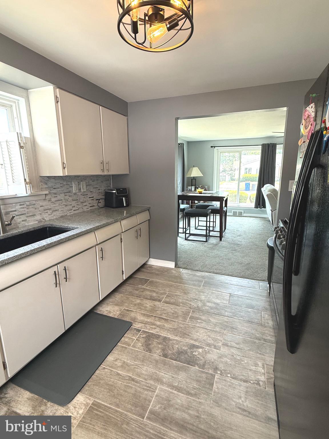 OAK HILLS - Residential