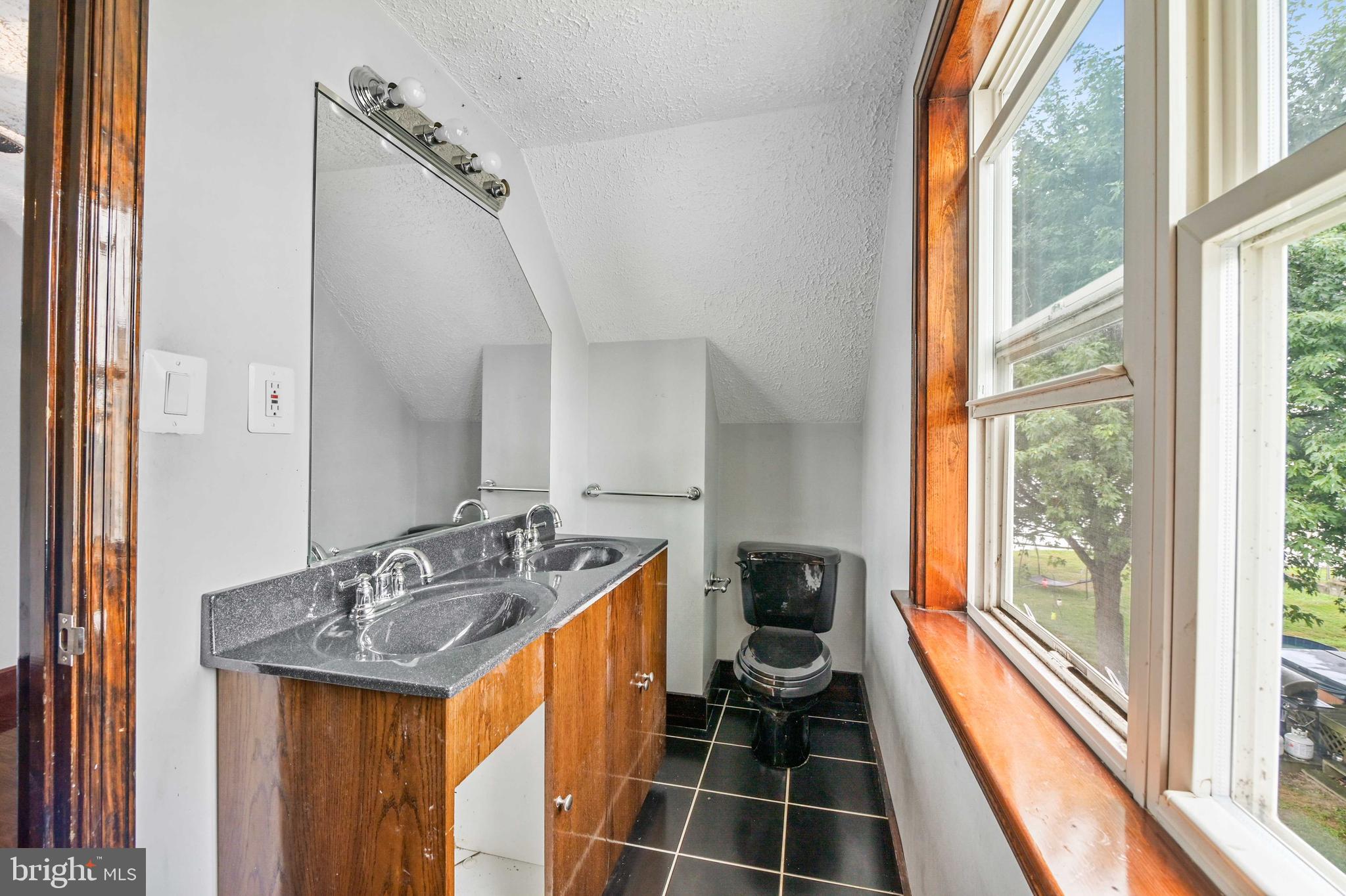 ESSEX - Residential