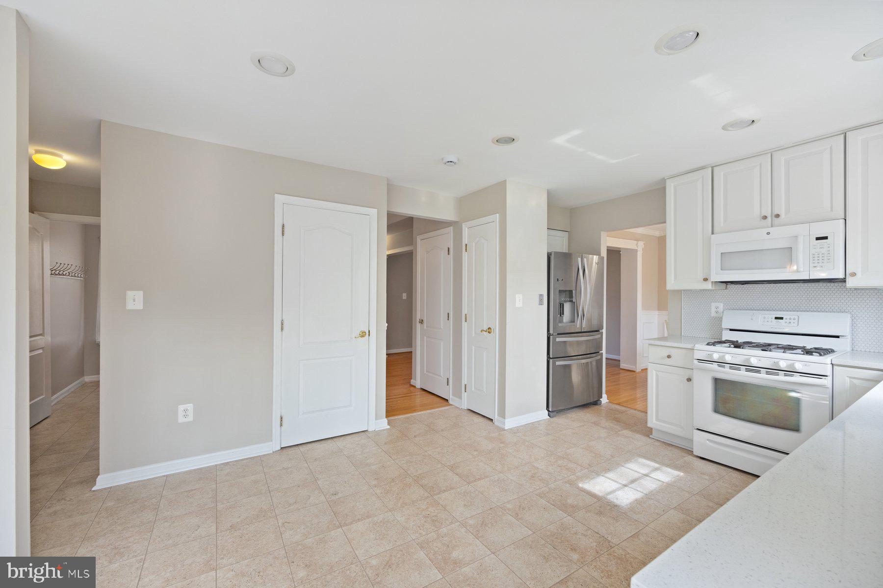 CARNEY/PARKVILLE - Residential