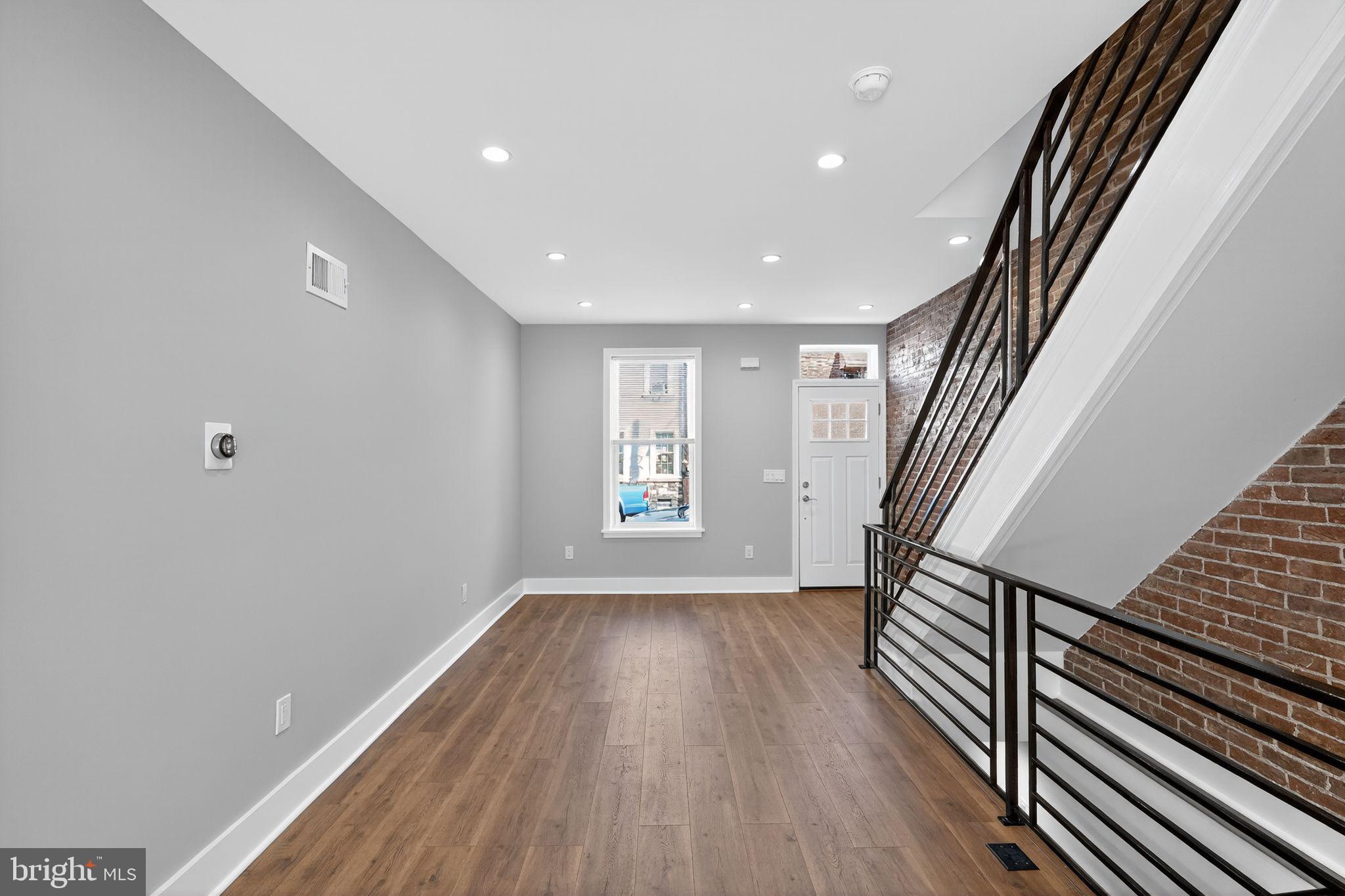 PORT RICHMOND - Residential