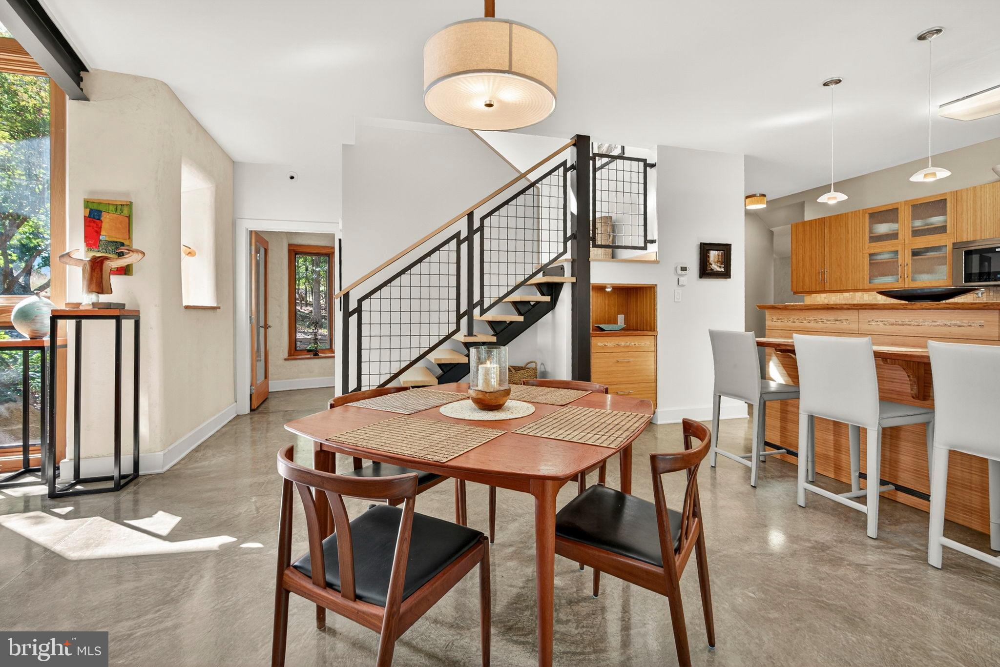 BROOMGRASS - Residential