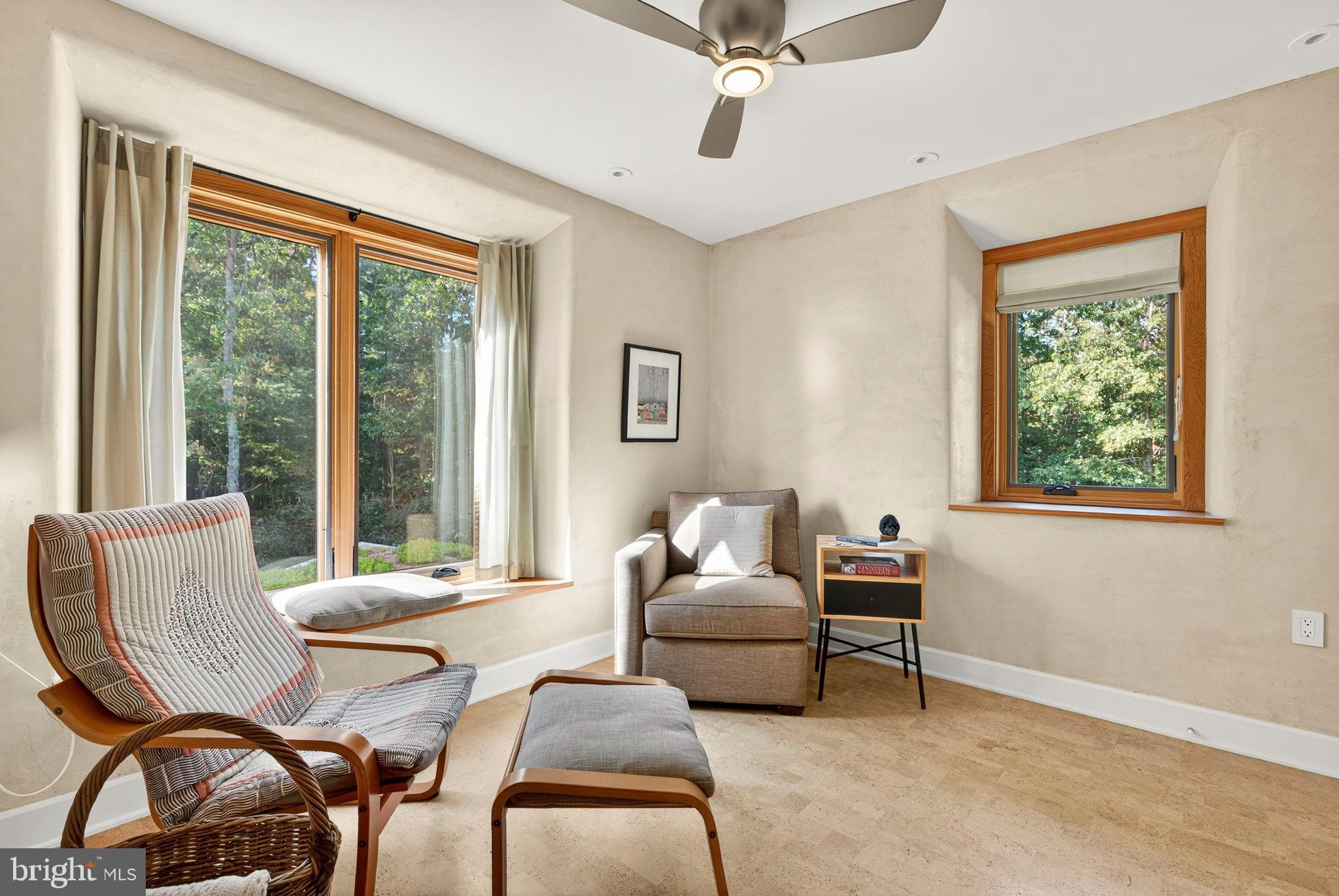 BROOMGRASS - Residential