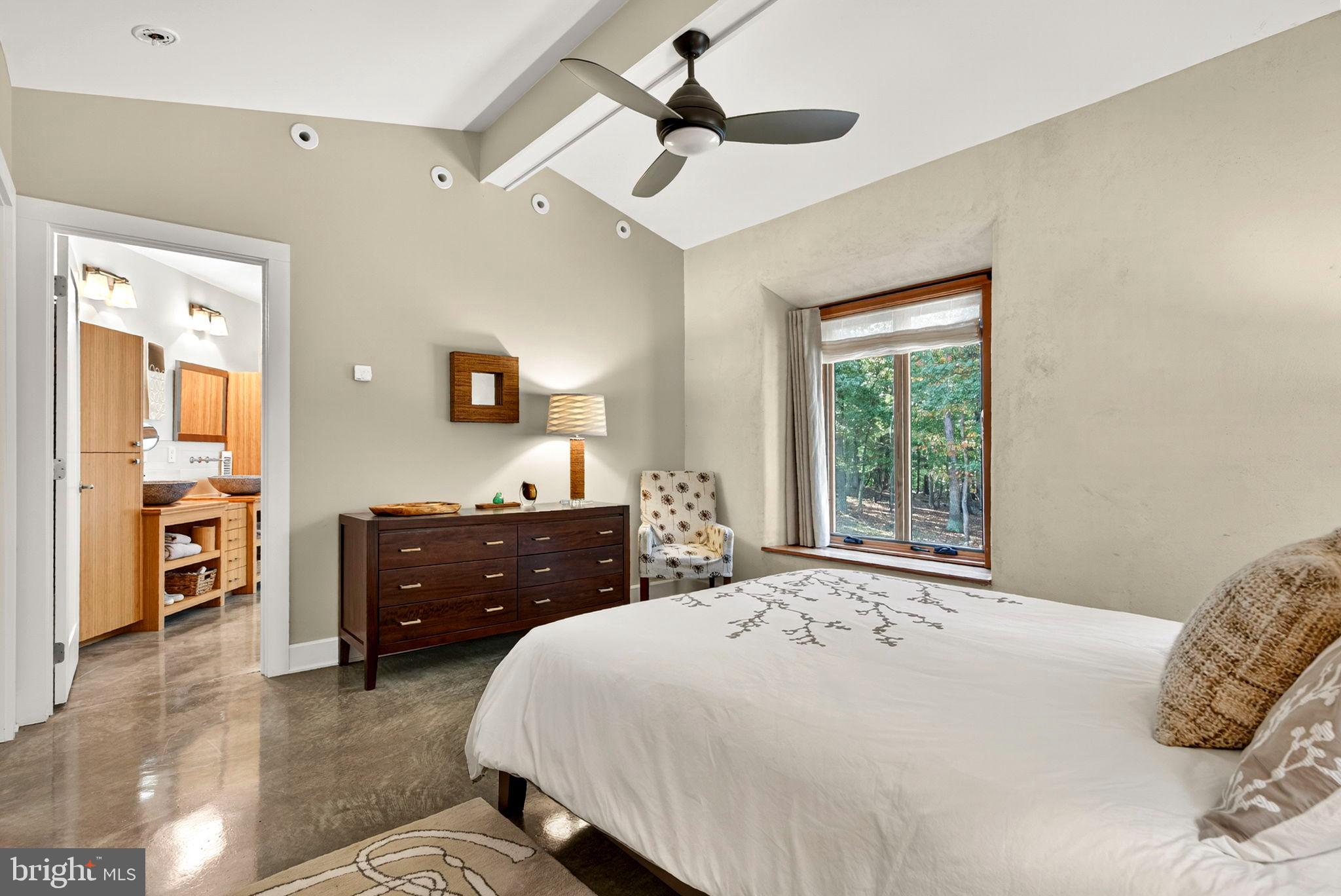 BROOMGRASS - Residential