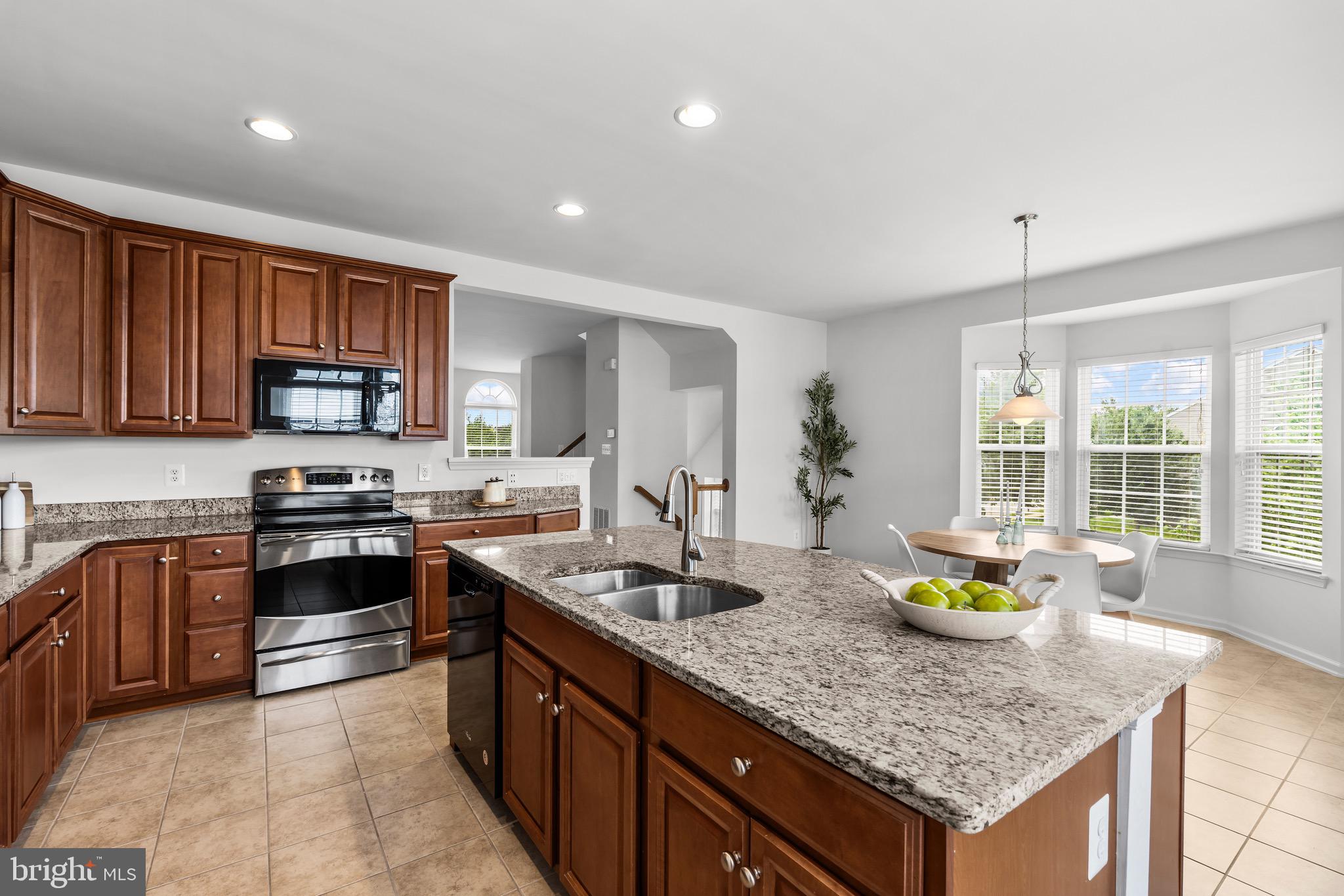 SOUTH RIDING - Residential