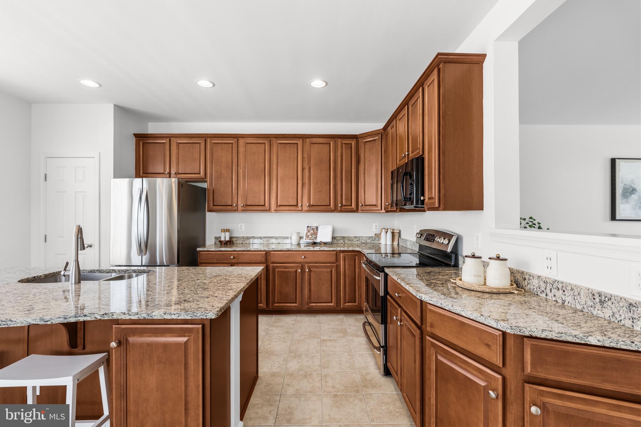 SOUTH RIDING - Residential
