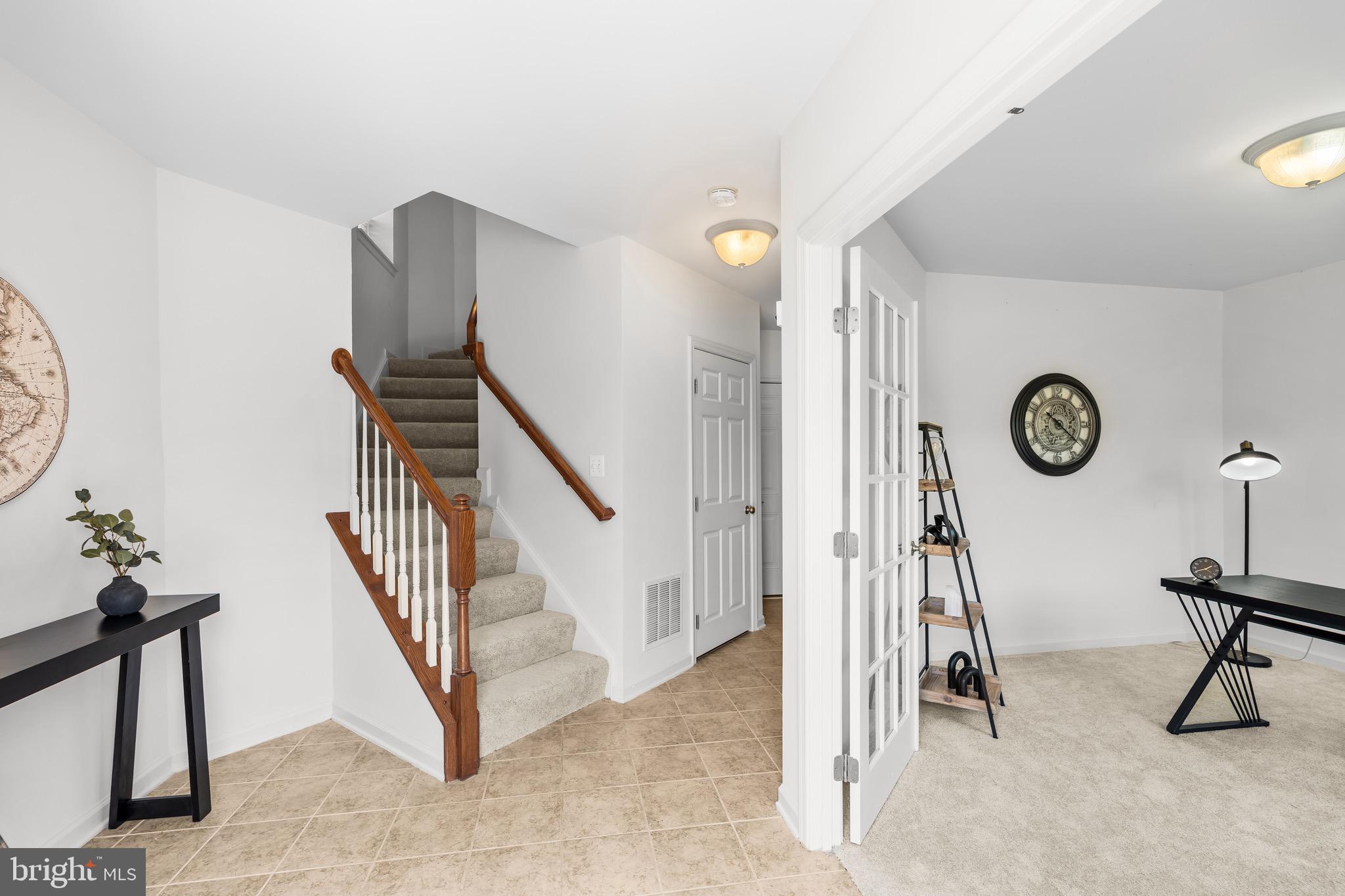 SOUTH RIDING - Residential